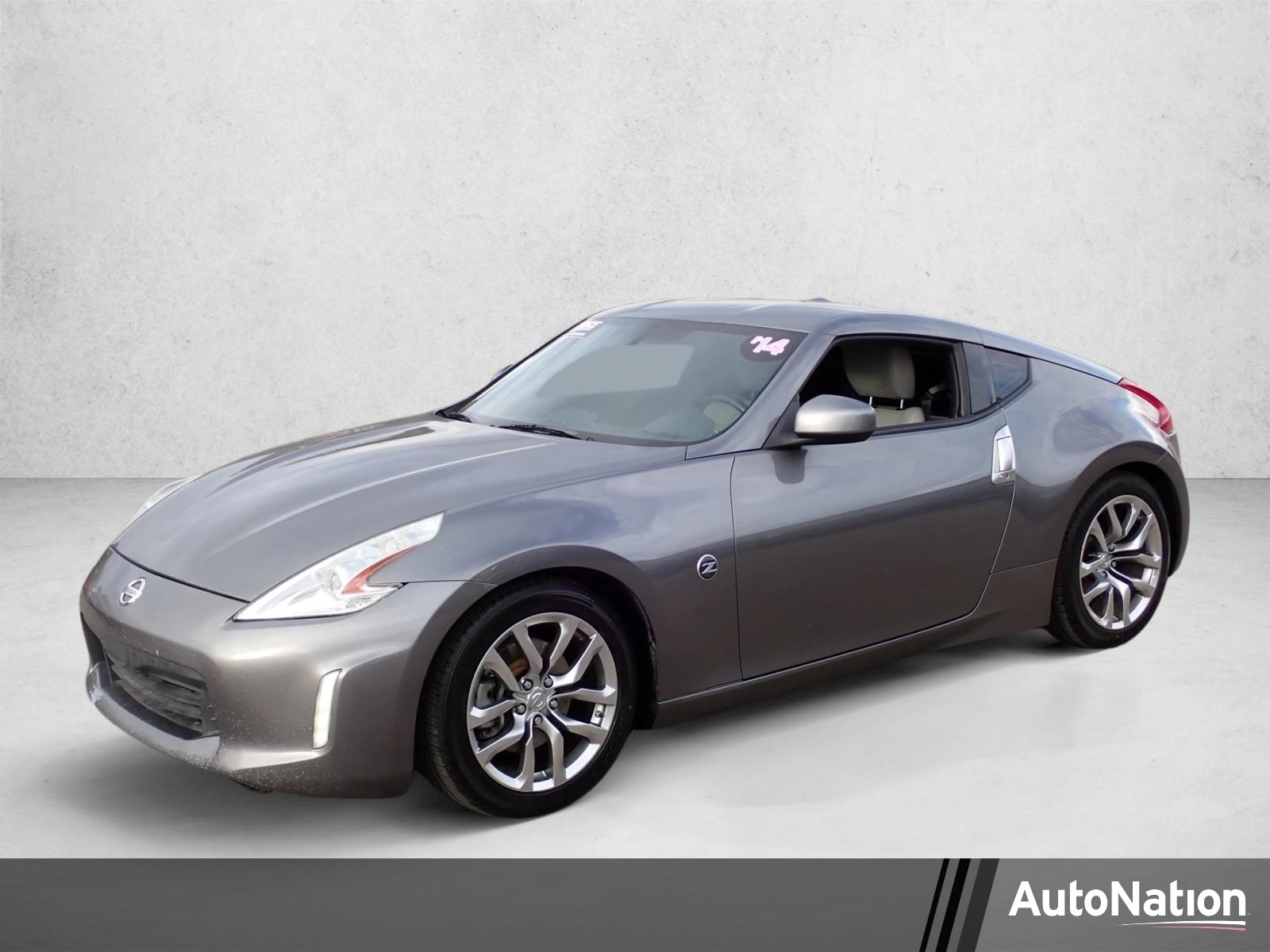 2014 Nissan 370Z Coupe Touring 7AT's photo