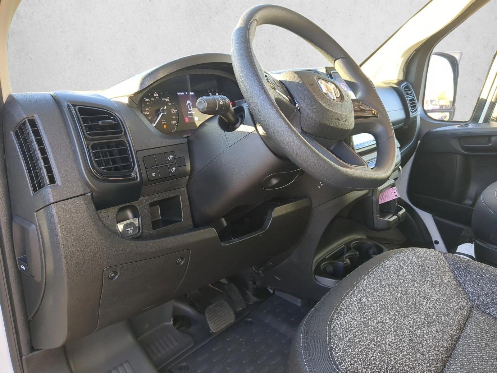 2026 Ram ProMaster 2500 photo 2