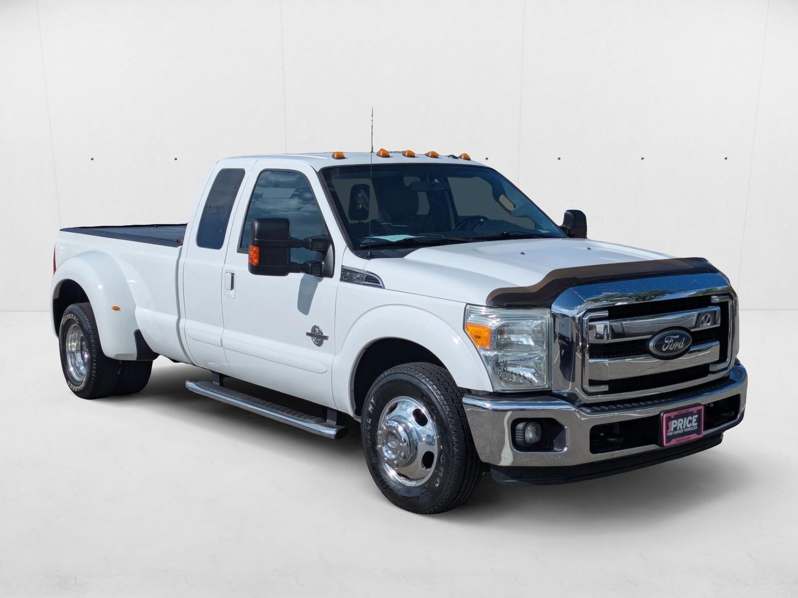 2011 Ford F-350 Lariat photo 3