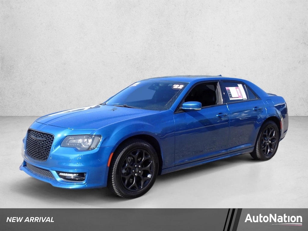 Used 2022 Chrysler 300 Touring L 4dr Car