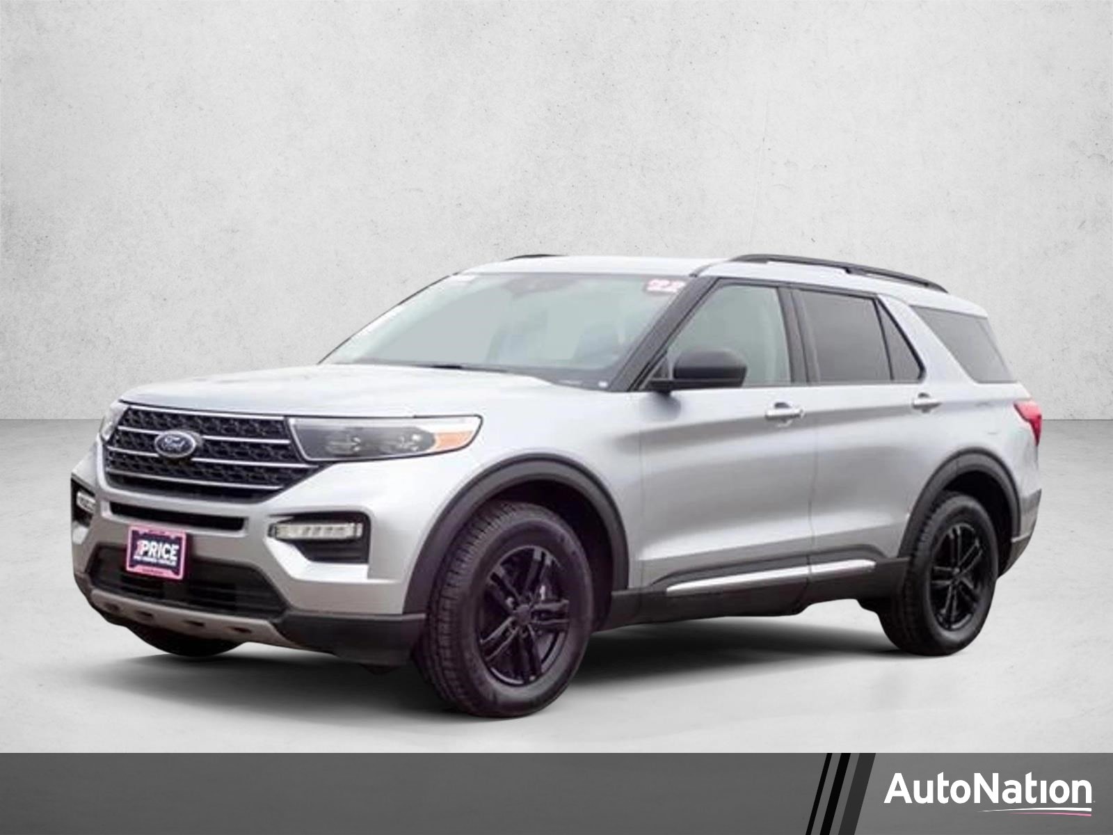 2022 Ford Explorer XLT 4WD's photo