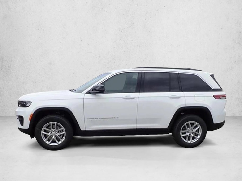 New 2026 Jeep Grand Cherokee Laredo SUV