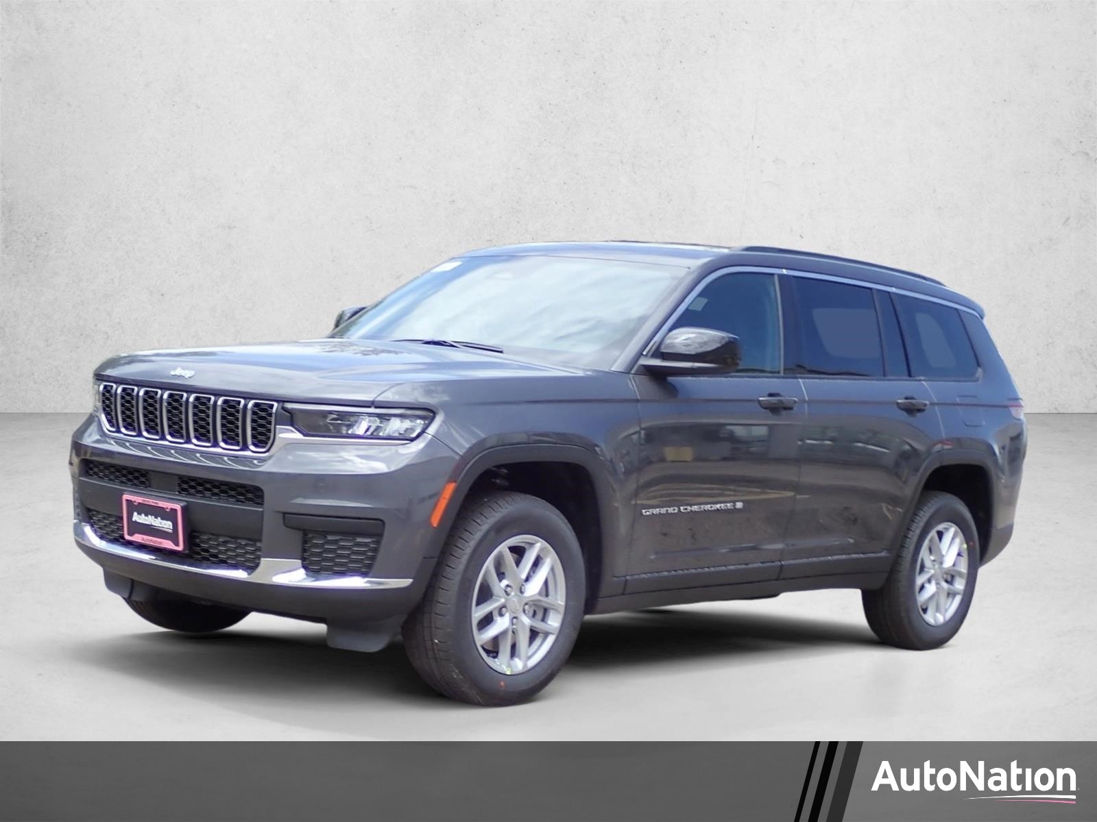 2026 Jeep Grand Cherokee L Laredo 4x4's photo