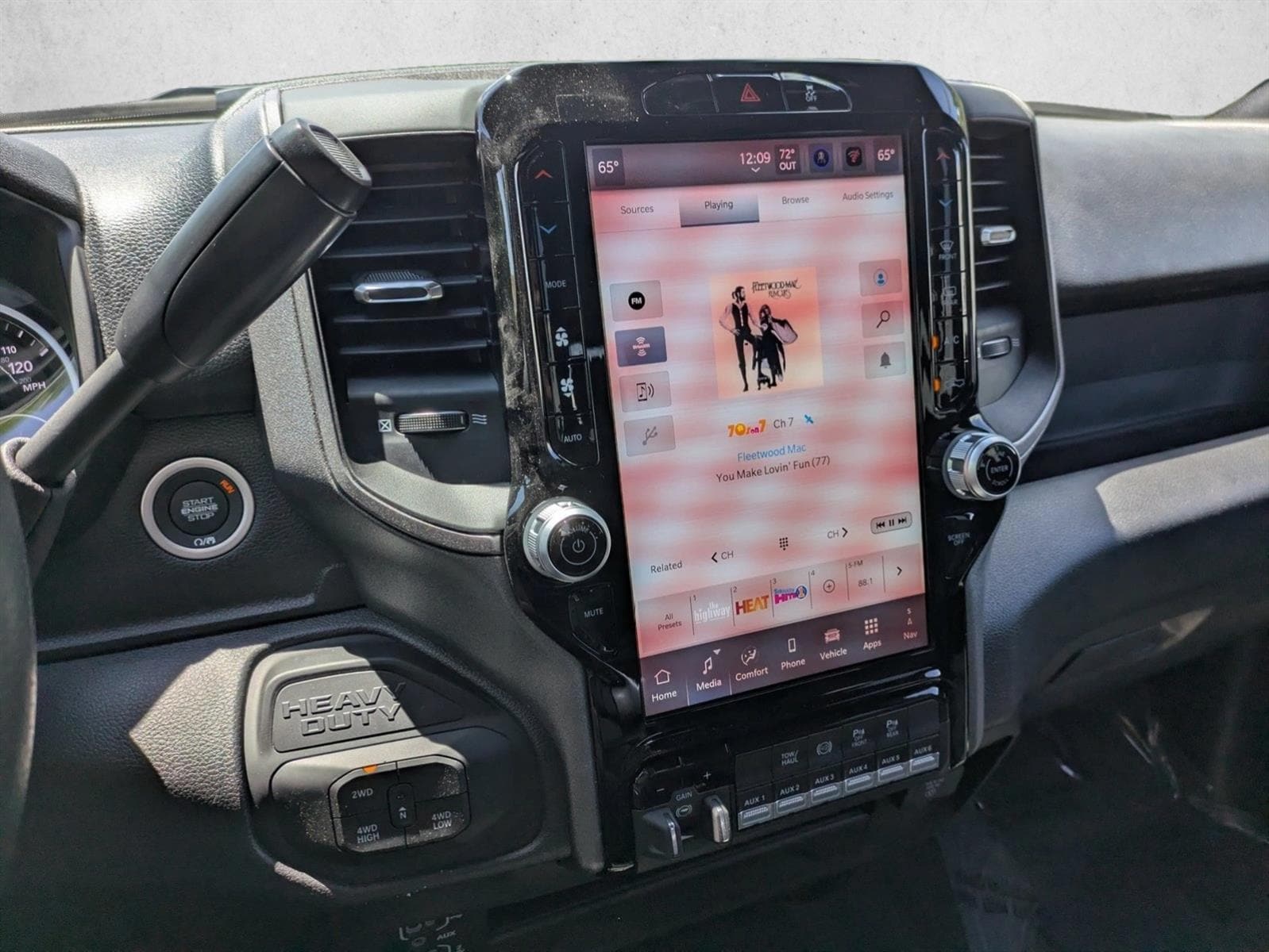2025 RAM 2500 Tradesman - Photo 12