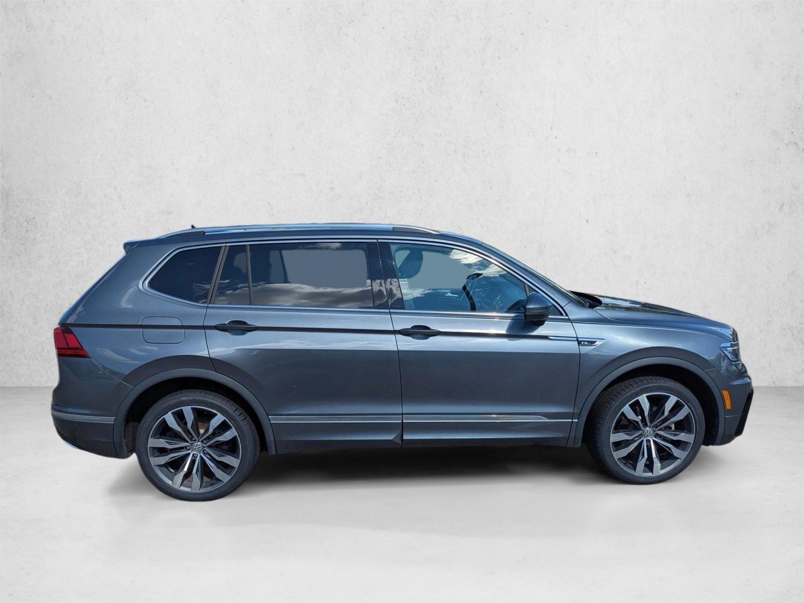 2021 Volkswagen Tiguan SEL Premium R-Line photo 4