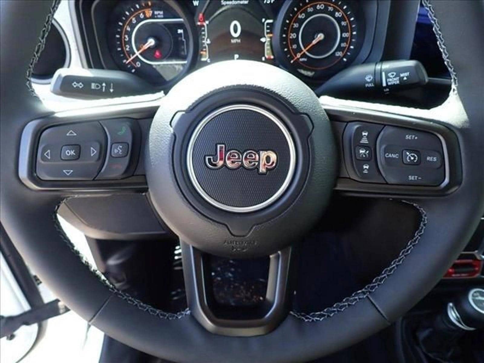 2025 Jeep Gladiator Willys - Photo 11