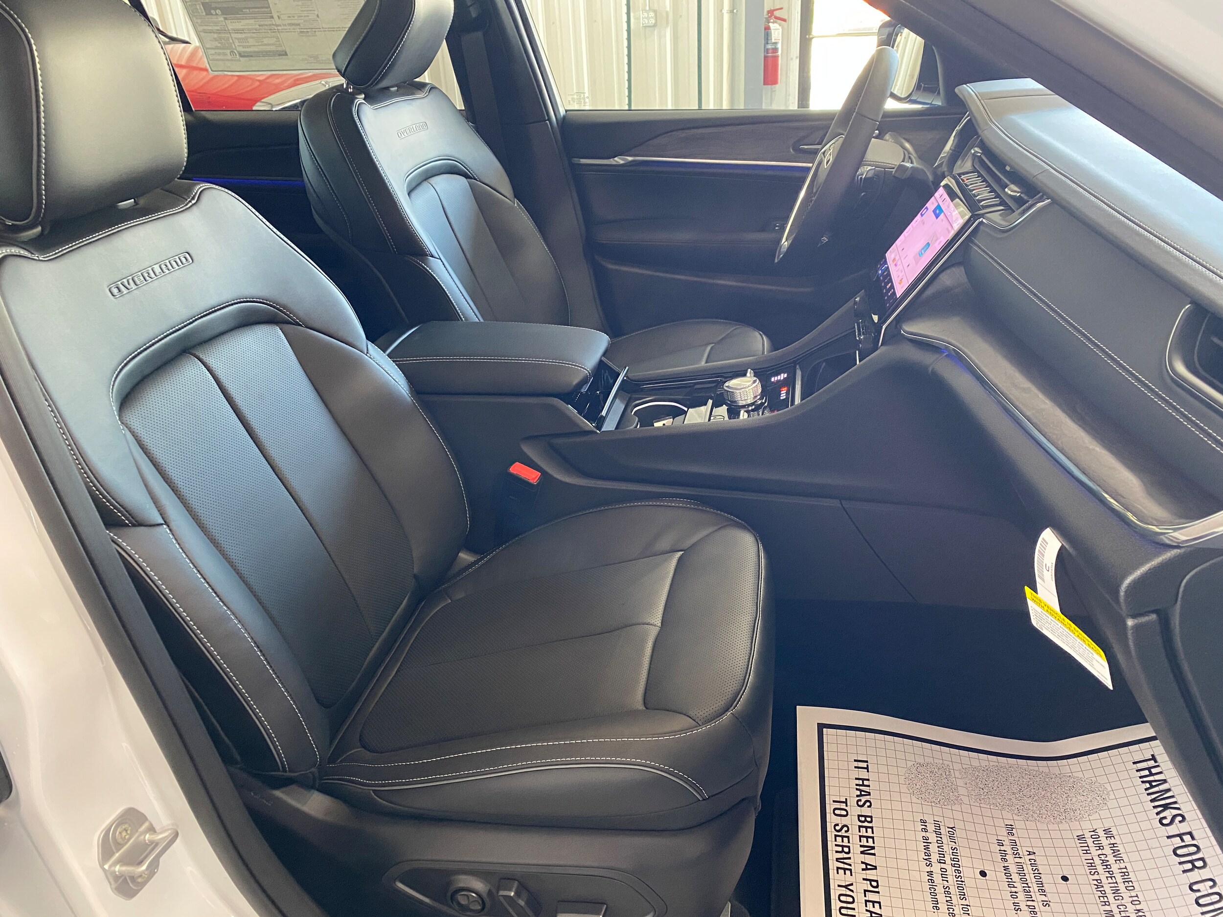 2025 Jeep Grand Cherokee L photo 4