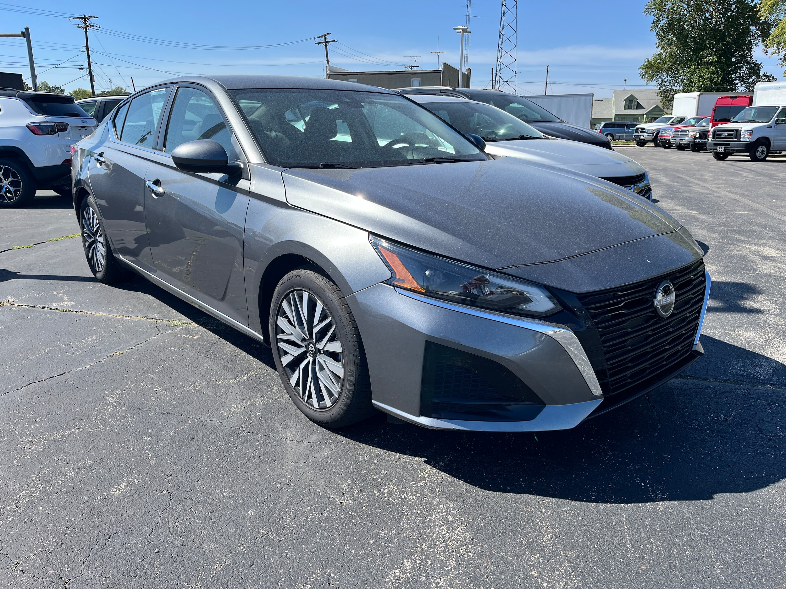 2023 Nissan Altima SV