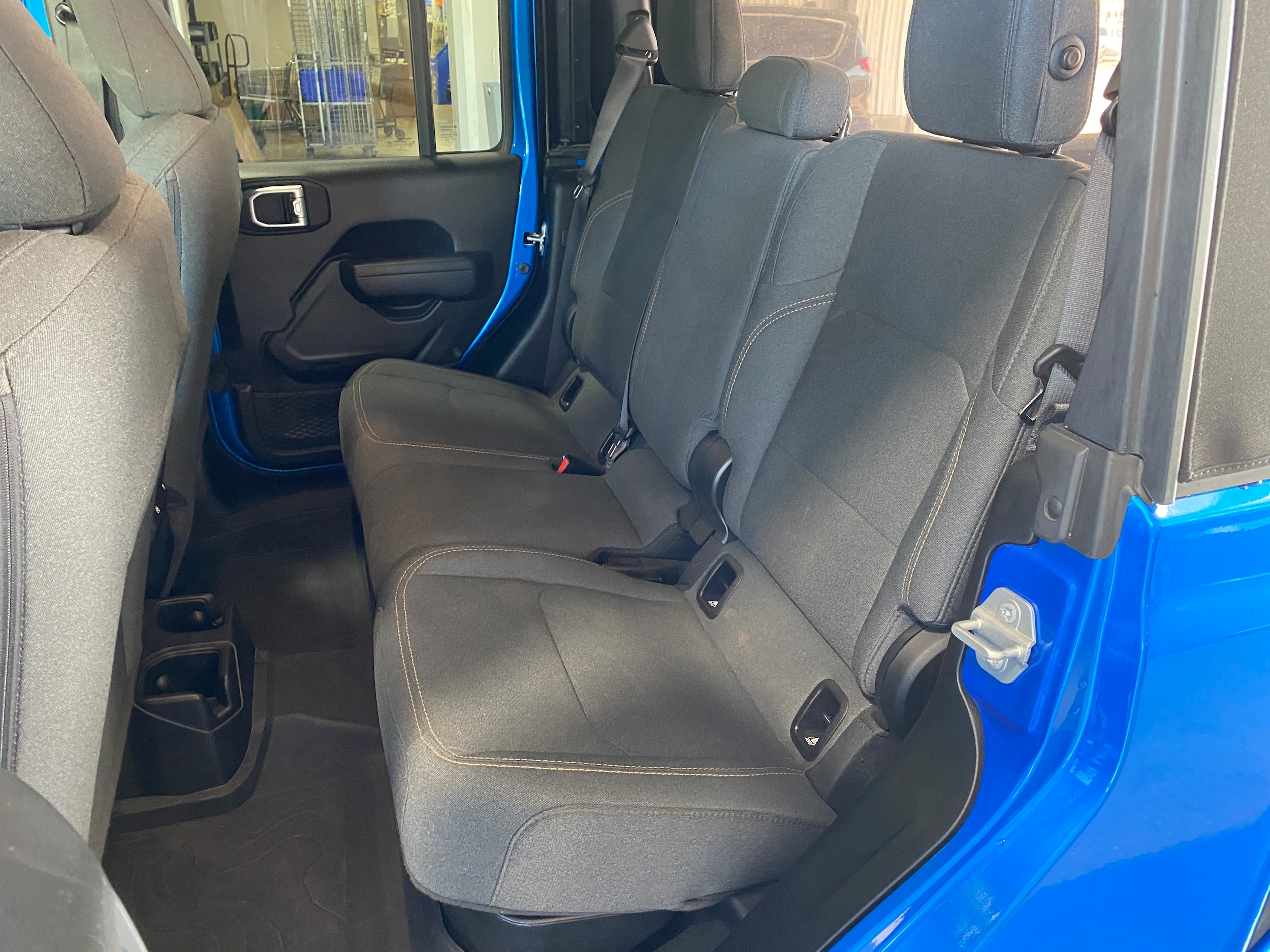 2024 Jeep Gladiator Willys - Photo 22