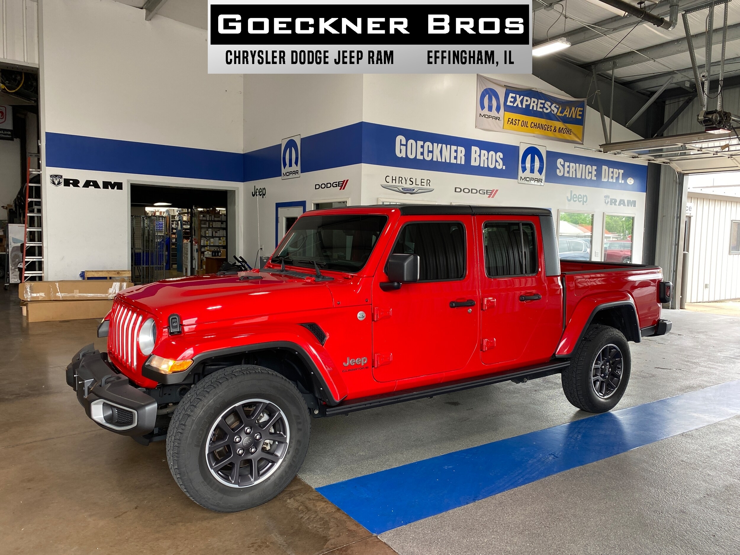 2023 Jeep Gladiator Overland's photo
