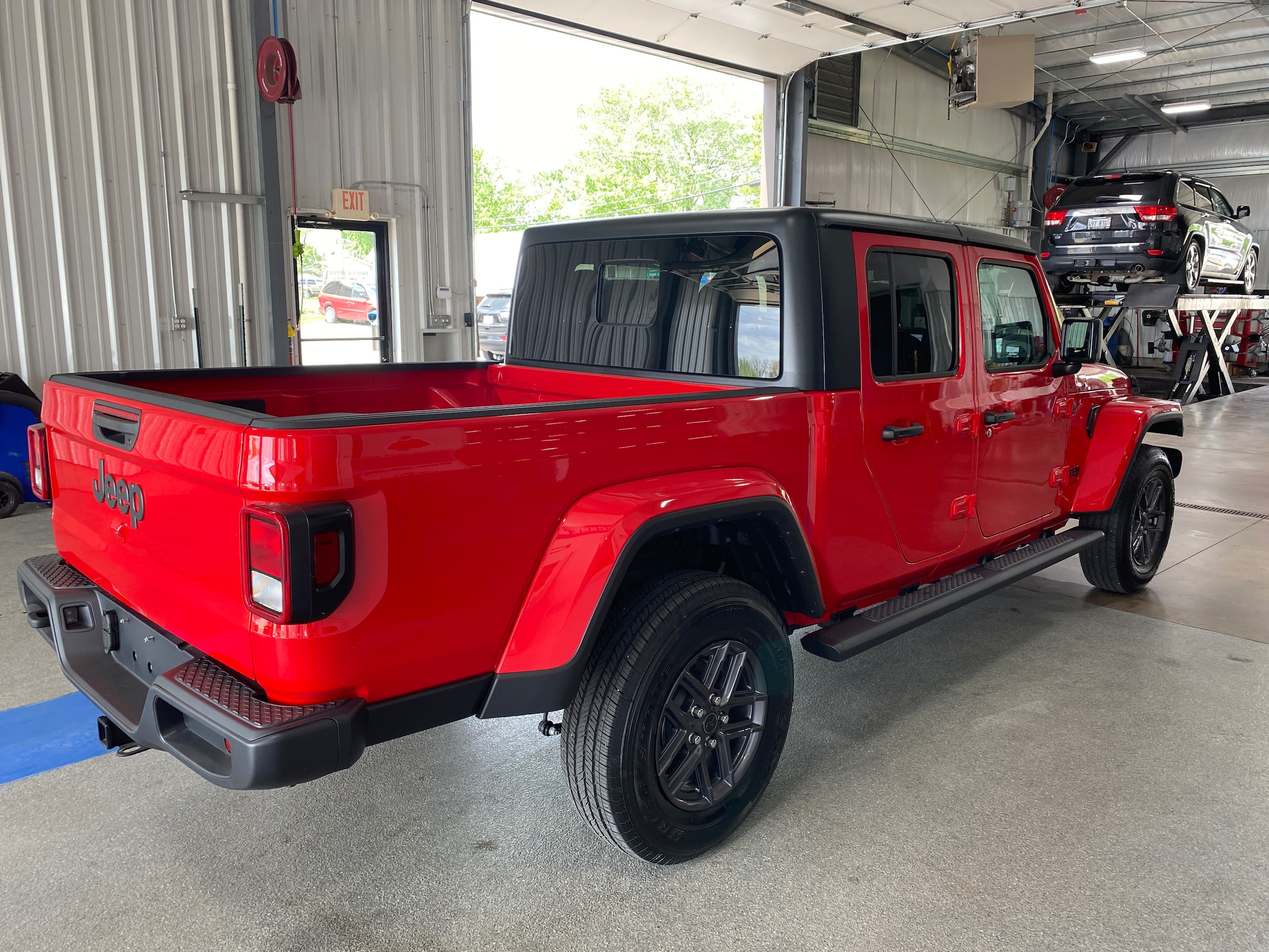 2025 Jeep Gladiator Sport S - Photo 6