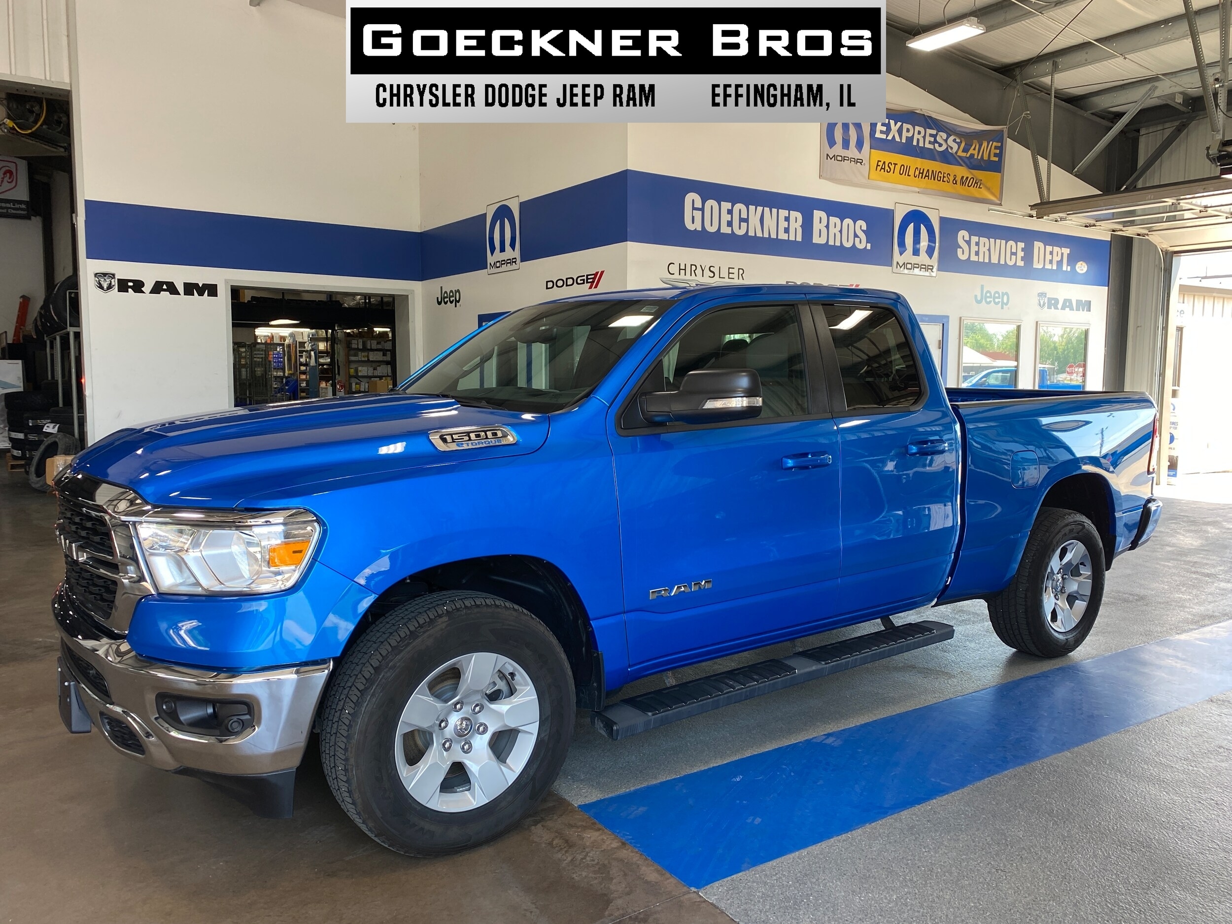 2022 RAM 1500 Big Horn/Lone Star 4x4 Quad Cab 6'4's photo