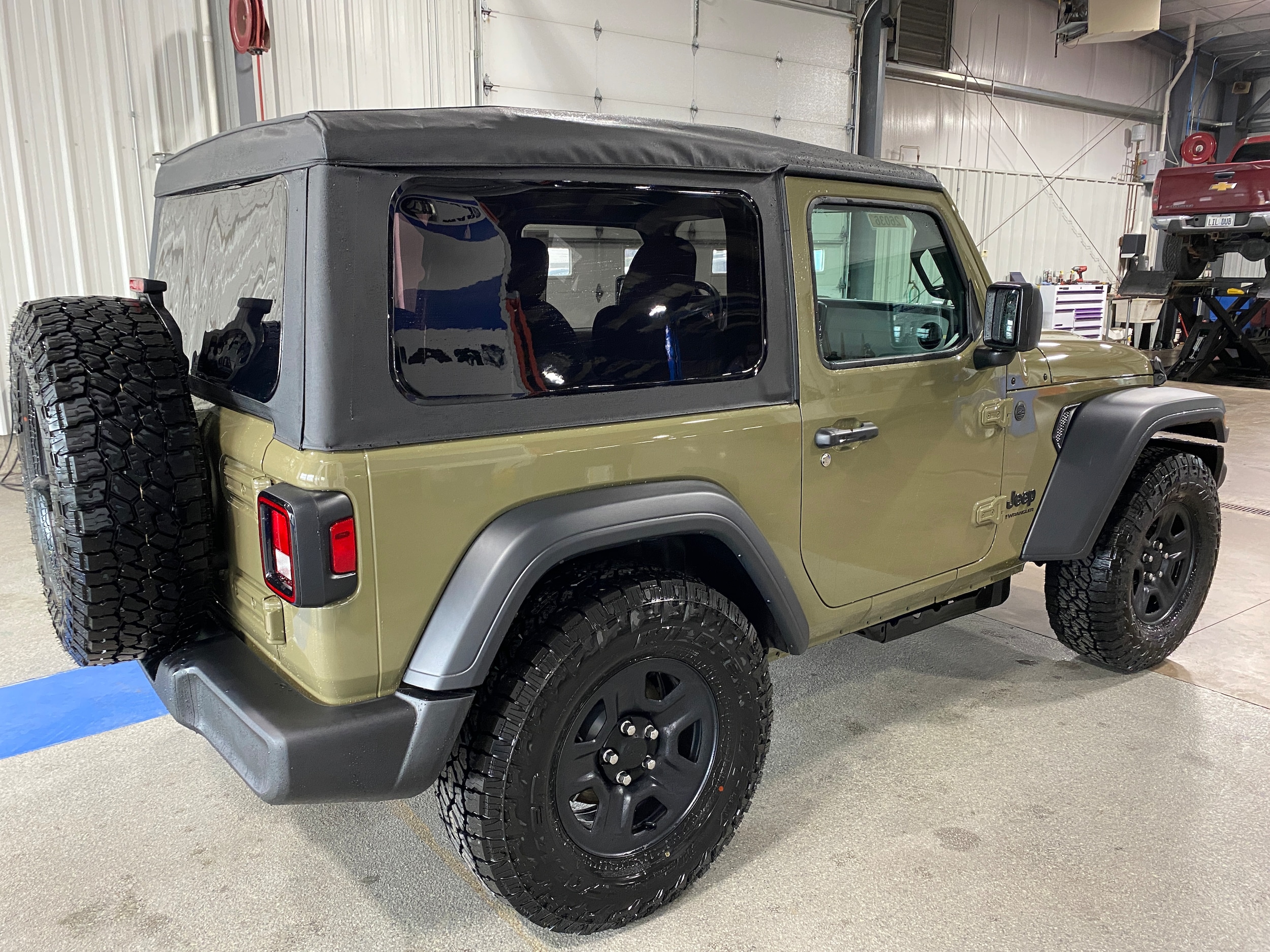 View vehicle photo 5