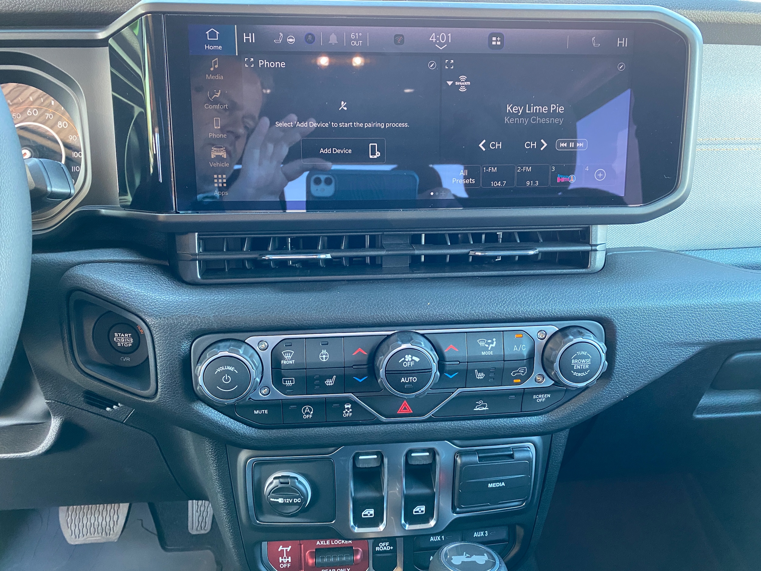 2025 Jeep Wrangler 2-Door Willys - Photo 17
