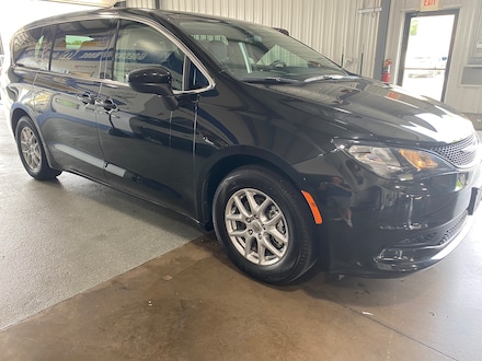 2022 Chrysler Voyager LX LX FWD 2C4RC1CG2NR230004