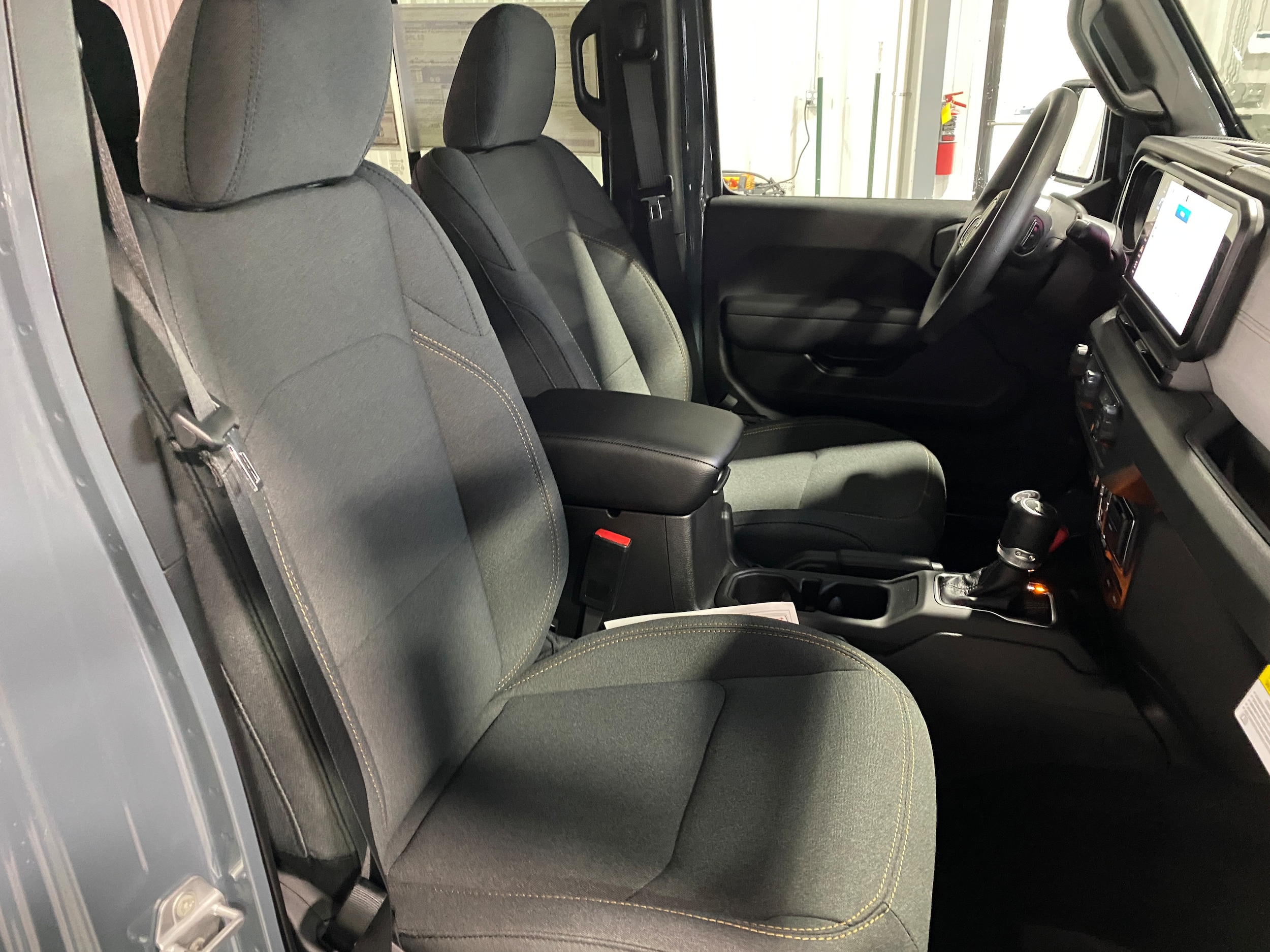 View vehicle photo 5