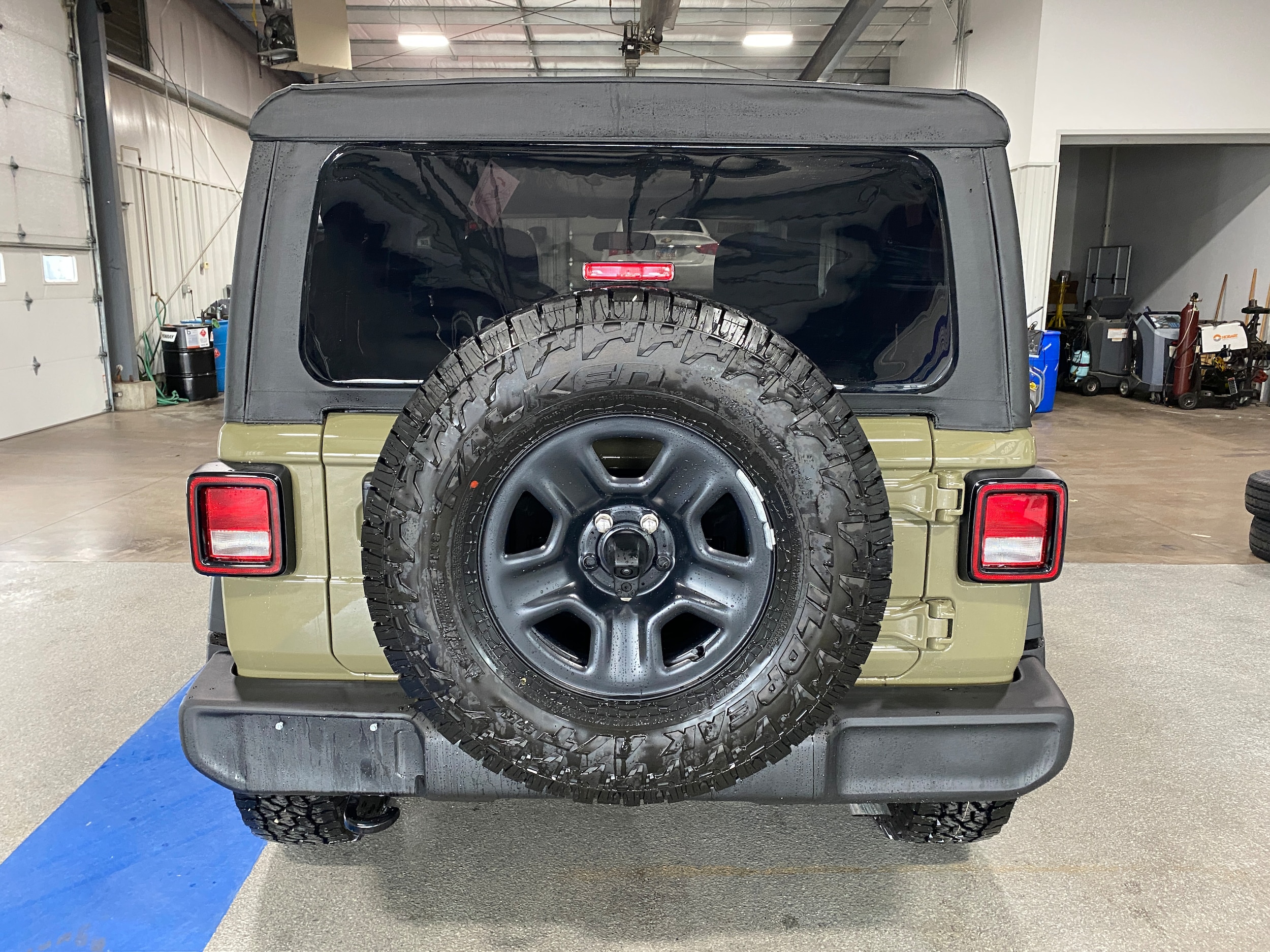 View vehicle photo 6