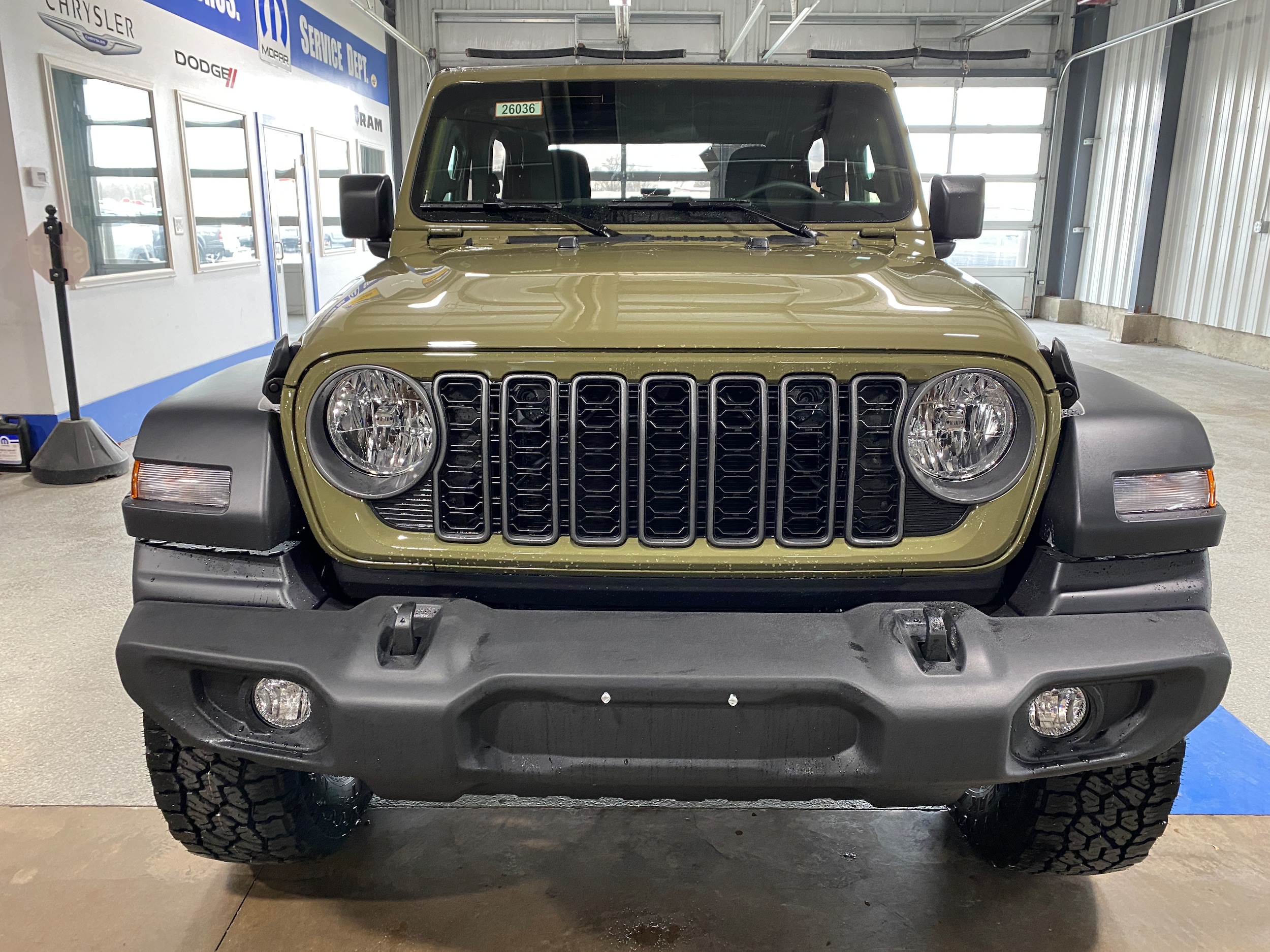 View vehicle photo 2