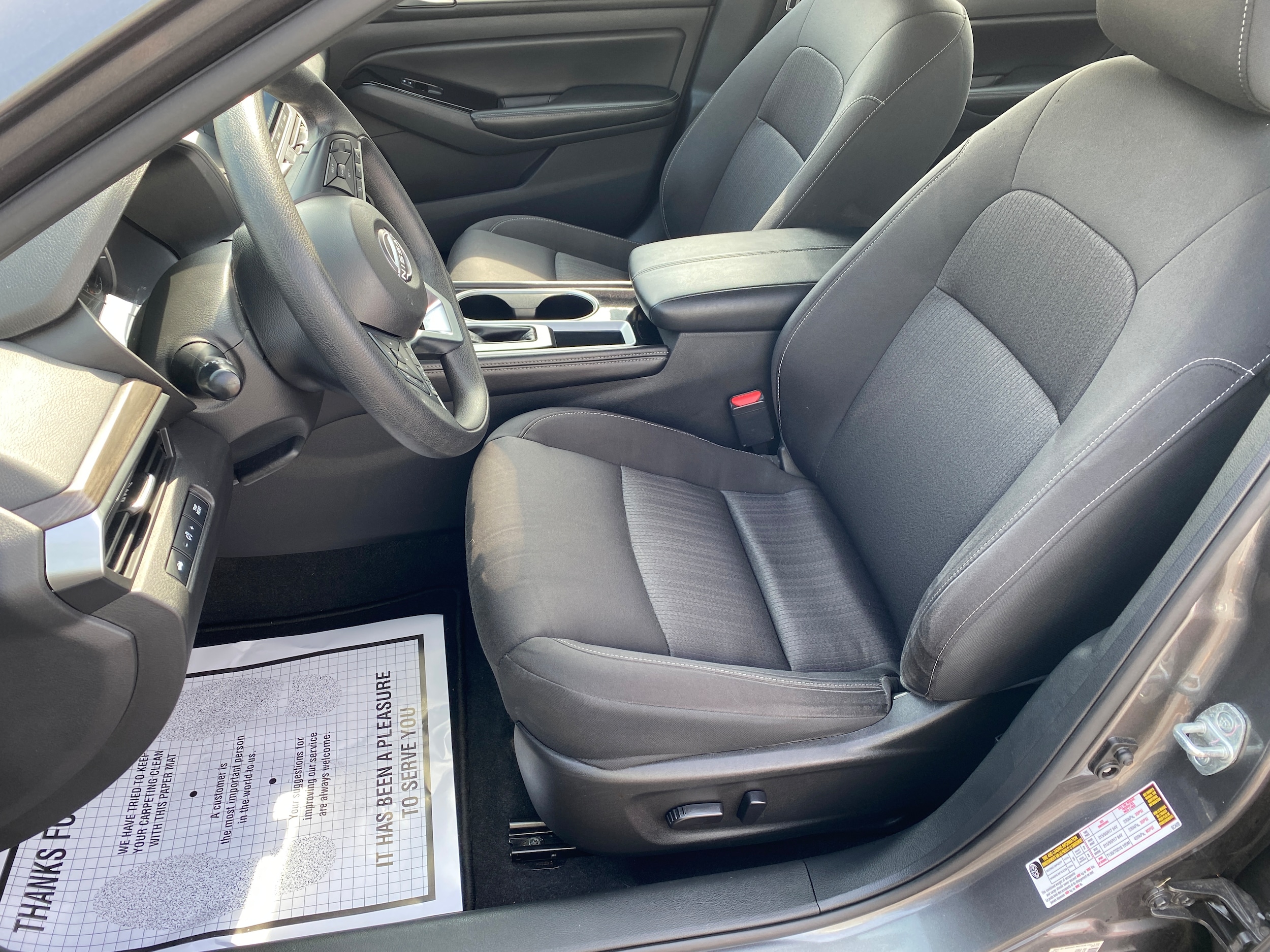 2023 Nissan Altima SV - Photo 16