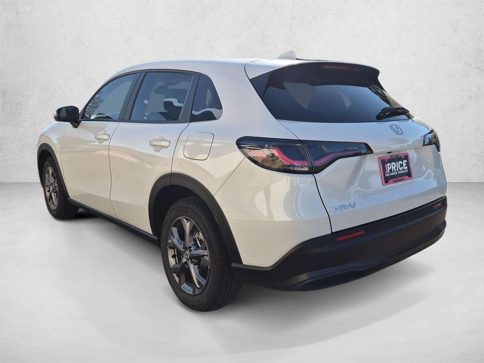 2027 Honda HR-V LX - Photo 8
