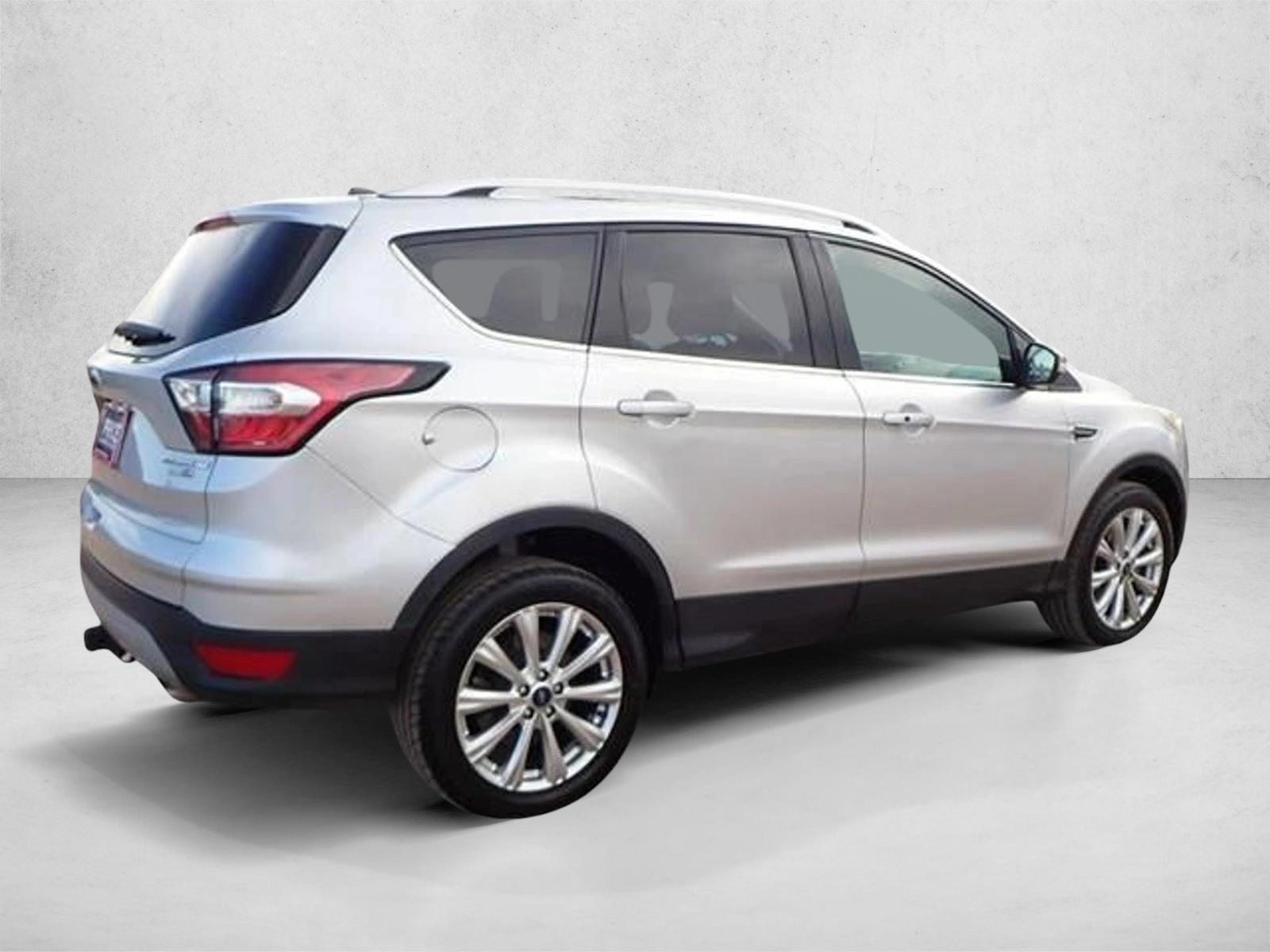 2017 Ford Escape Titanium photo 4