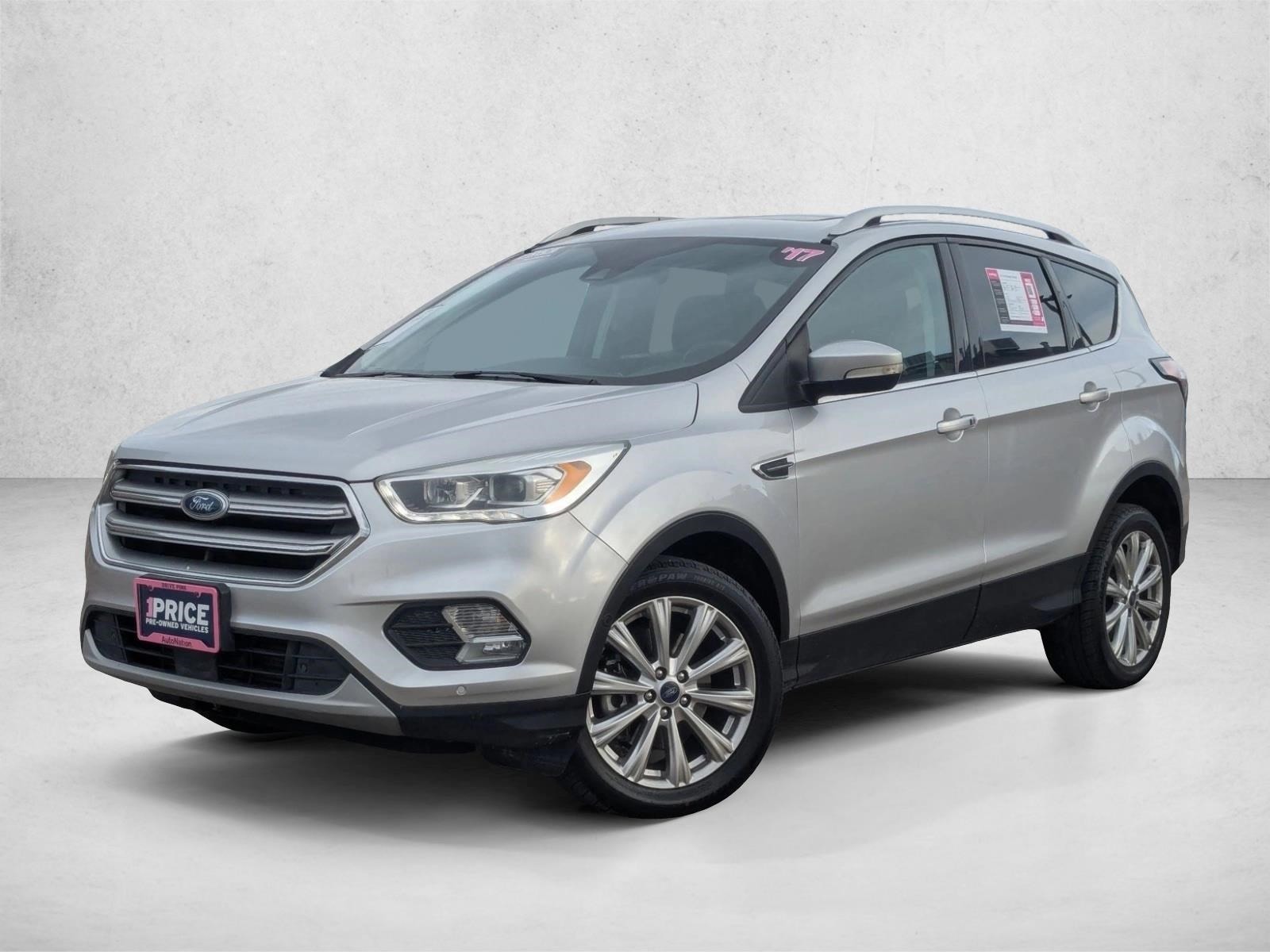 2017 Ford Escape Titanium's photo