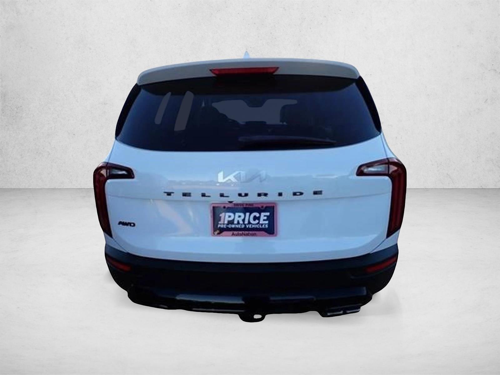 2022 Kia Telluride SX photo 2