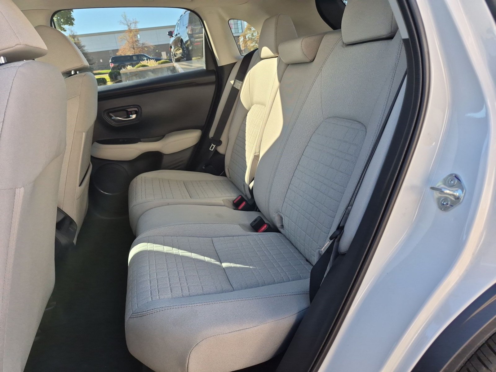 2027 Honda HR-V LX - Photo 18