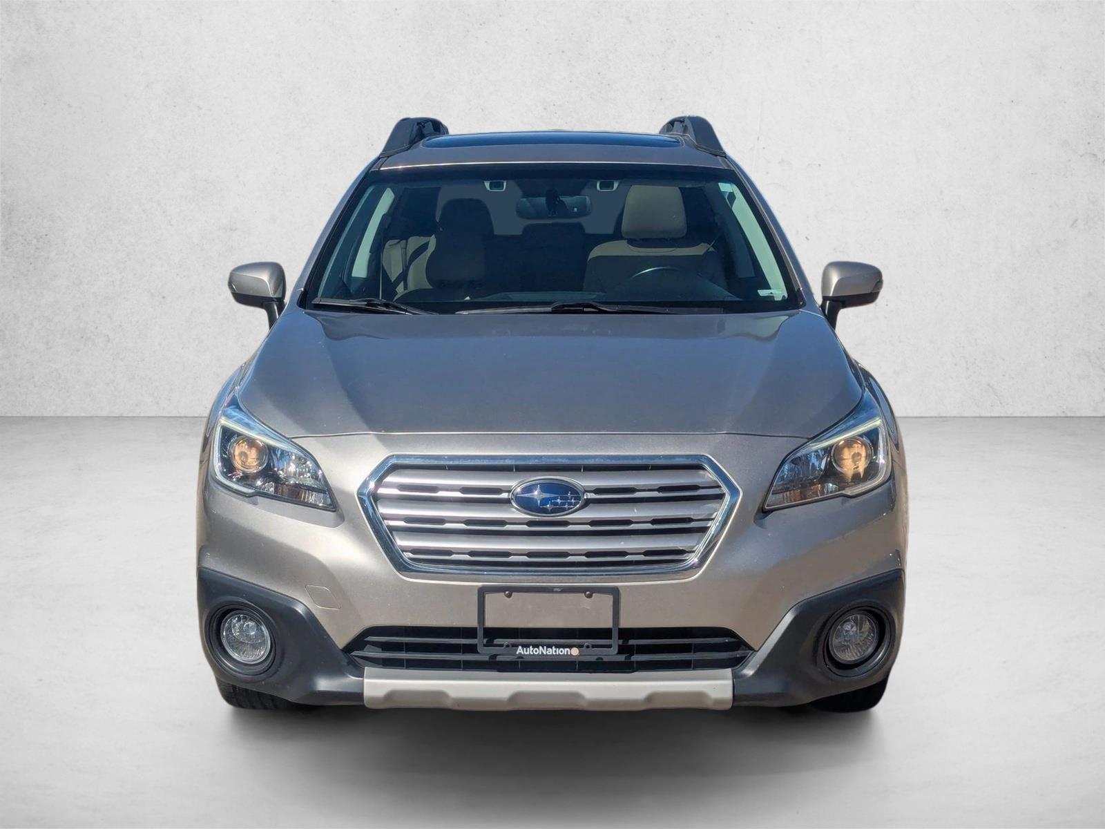 2015 Subaru Outback 2.5i Limited photo 2
