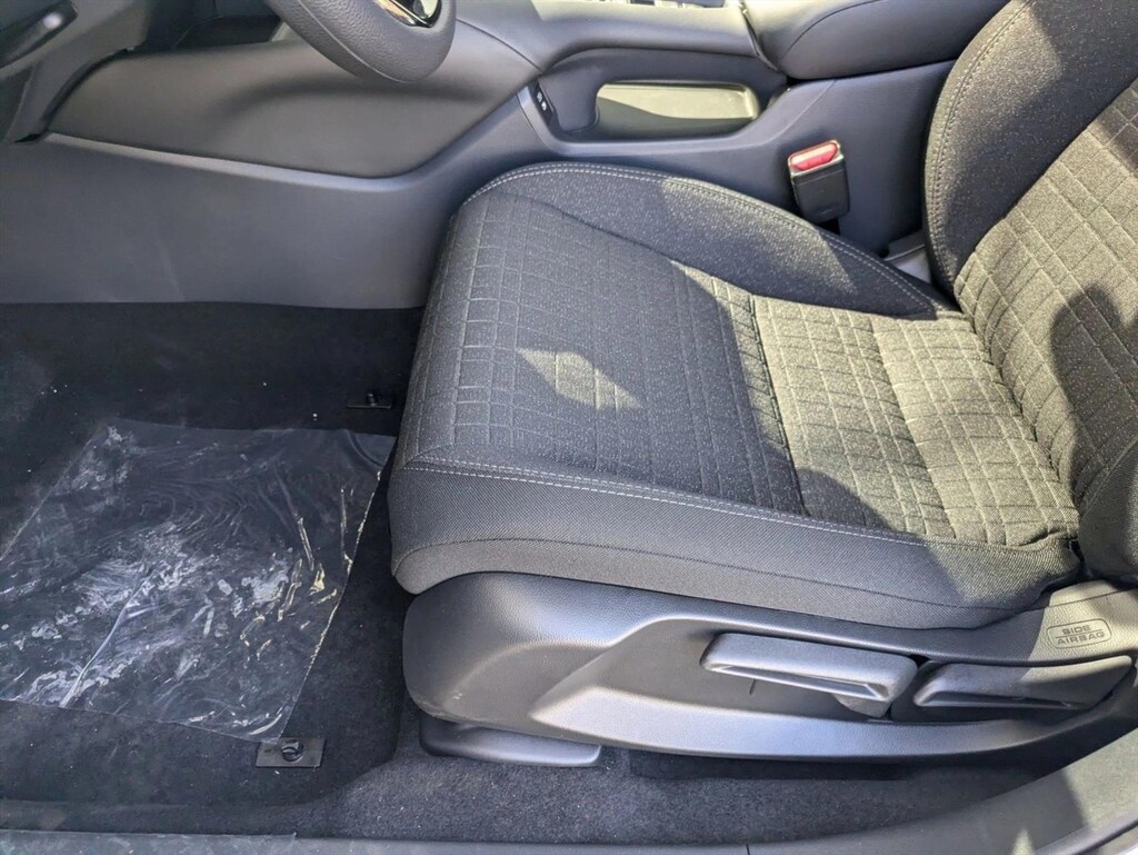 Certified 2025 Honda HR-V LX SUV