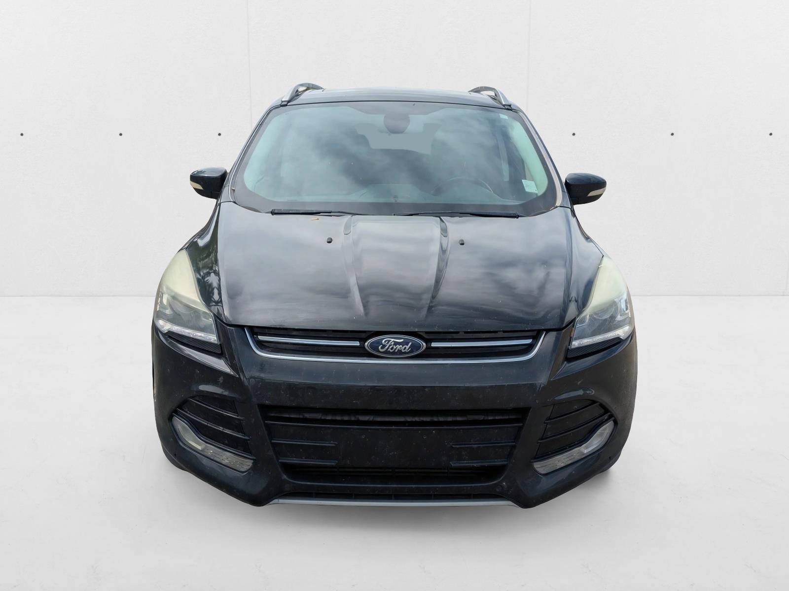 2014 Ford Escape Titanium photo 2
