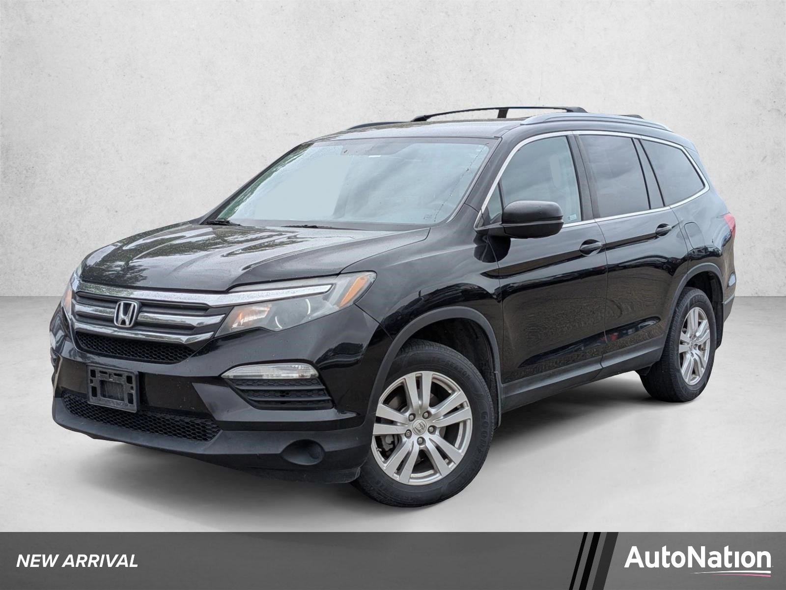 2017 Honda Pilot 4WD LX's photo