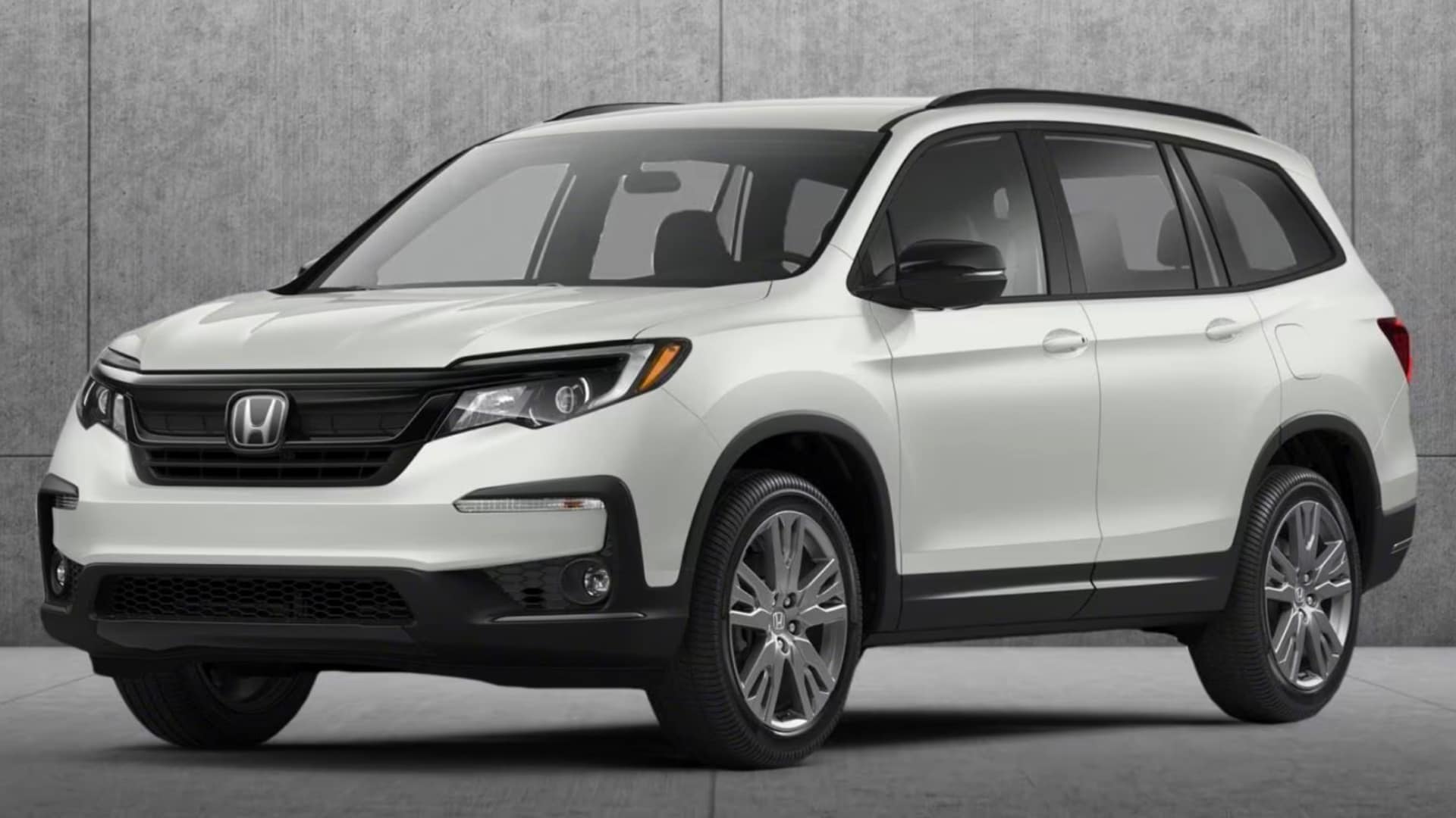 Honda Pilot In White