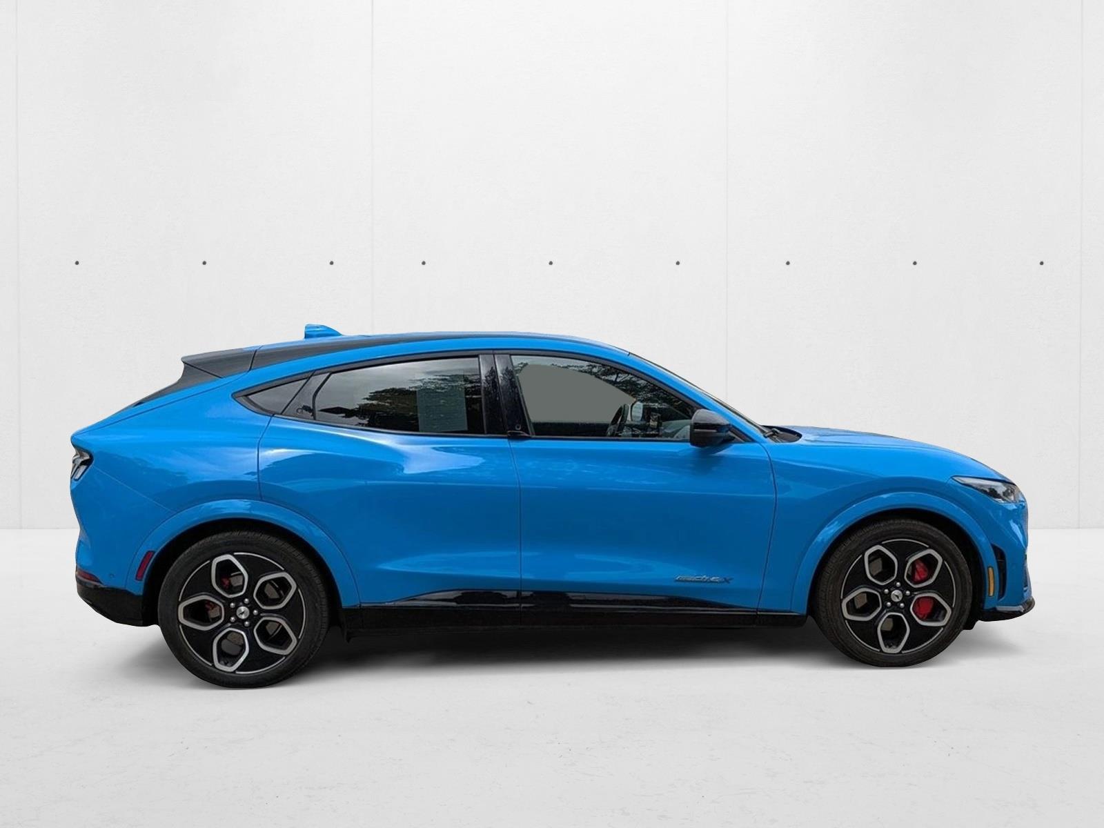 2021 Ford Mustang Mach-E GT photo 4