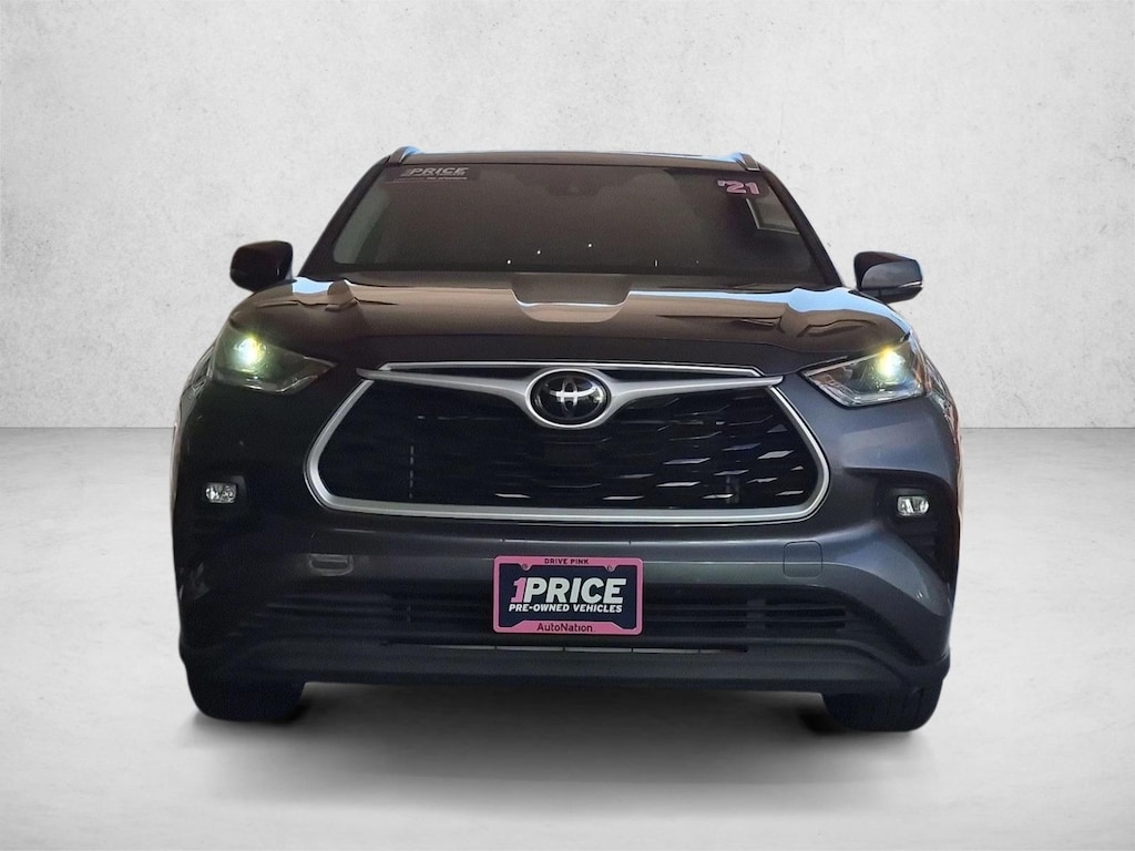 Used 2021 Toyota Highlander XLE SUV