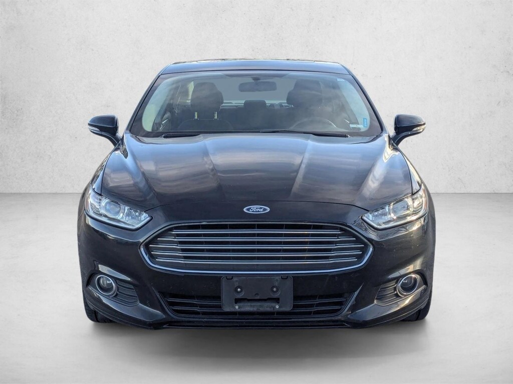 Used 2016 Ford Fusion Hybrid SE Sedan