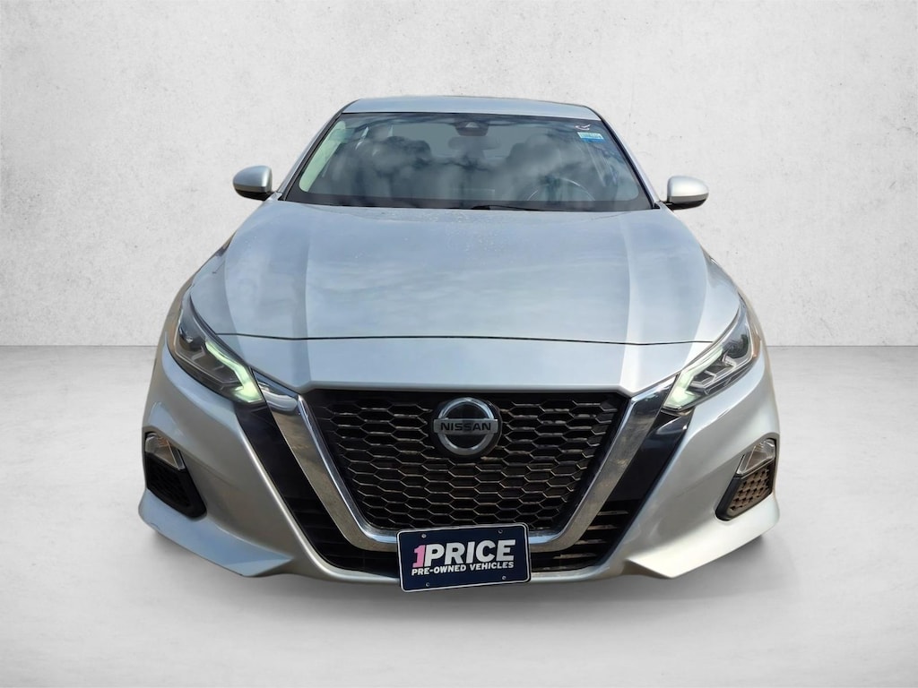 Used 2022 Nissan Altima 2.5 SV Sedan