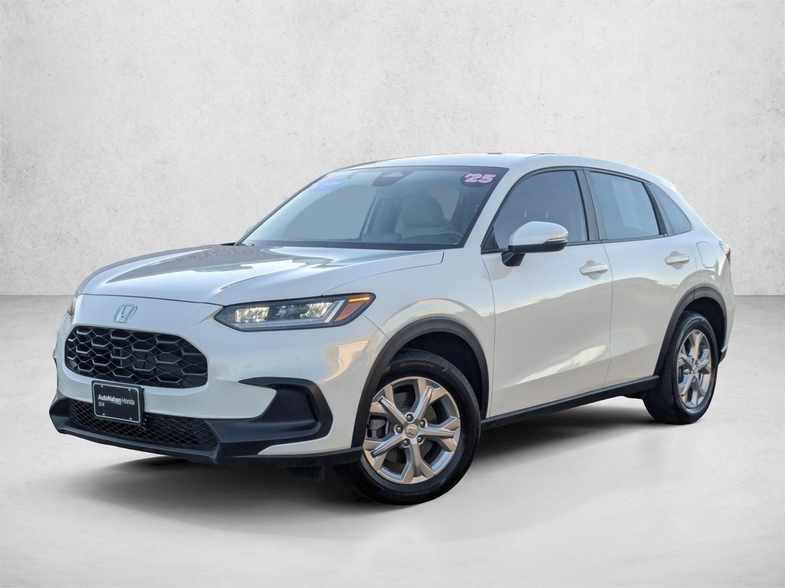 2025 Honda HR-V LX's photo