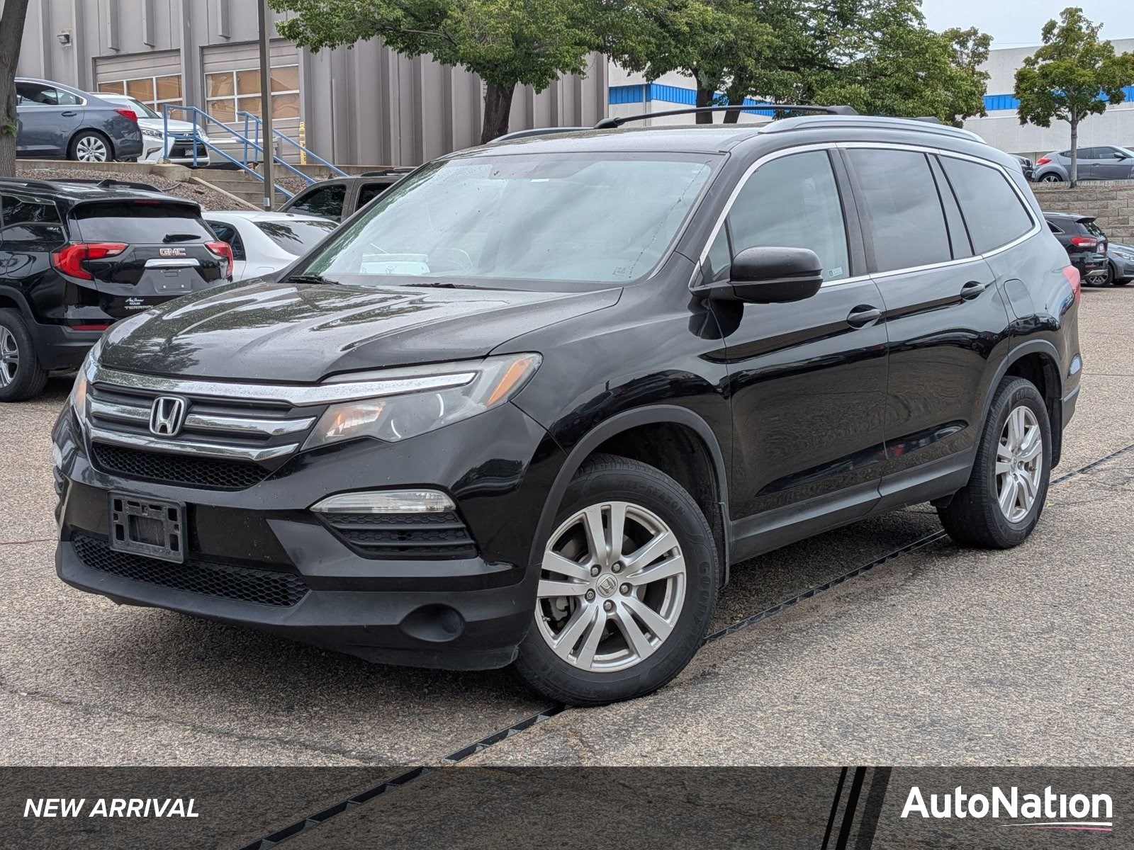 2017 Honda Pilot 4WD LX's photo