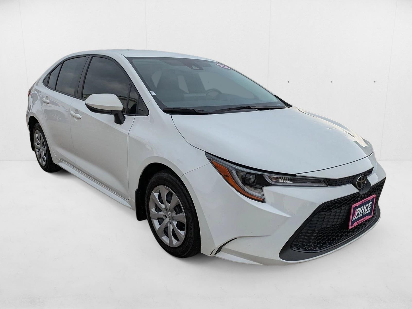 2022 Toyota Corolla LE photo 3