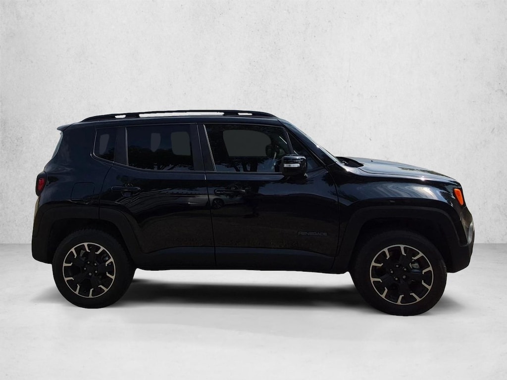Used 2023 Jeep Renegade Latitude SUV