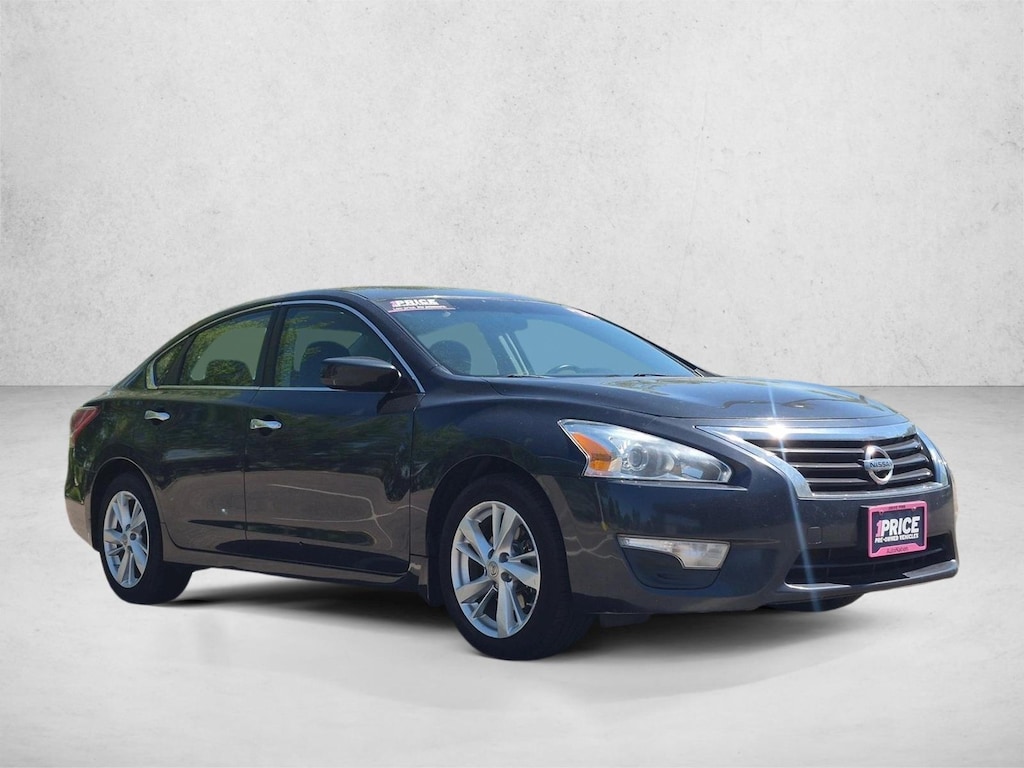Used 2013 Nissan Altima 2.5 SV Sedan