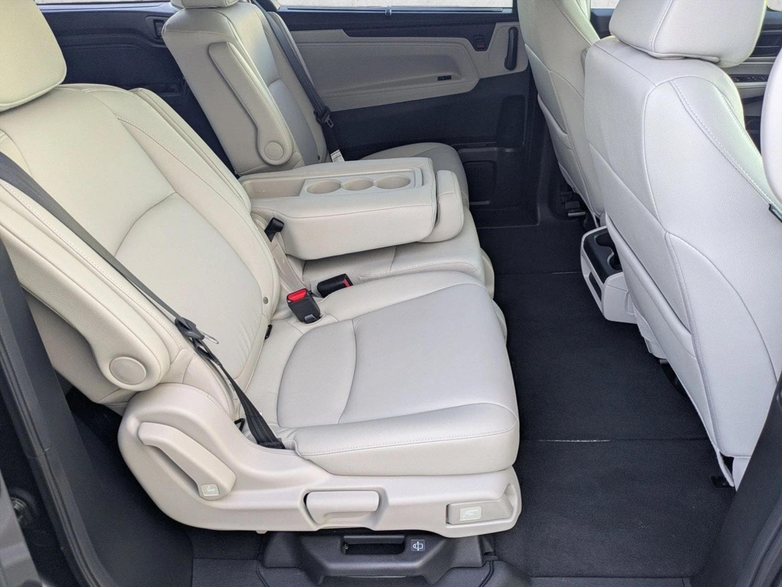 2026 Honda Odyssey EX-L - Photo 20
