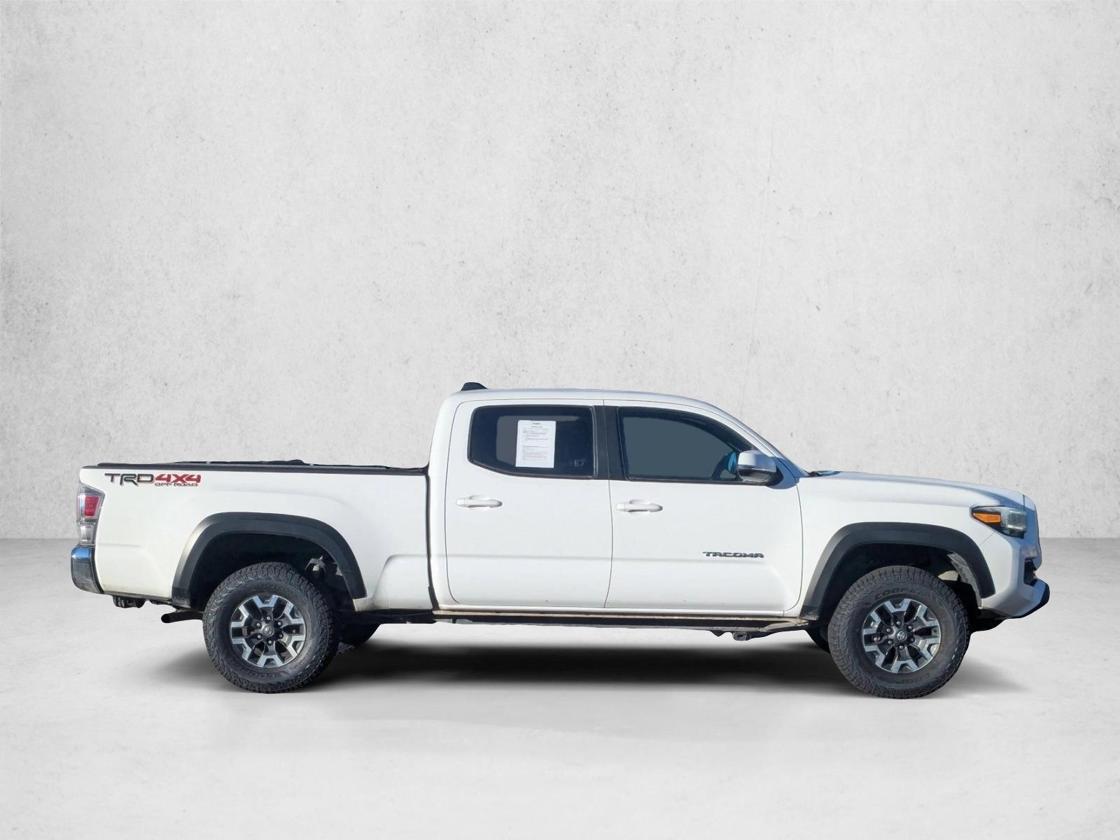 2021 Toyota Tacoma TRD V6 photo 4