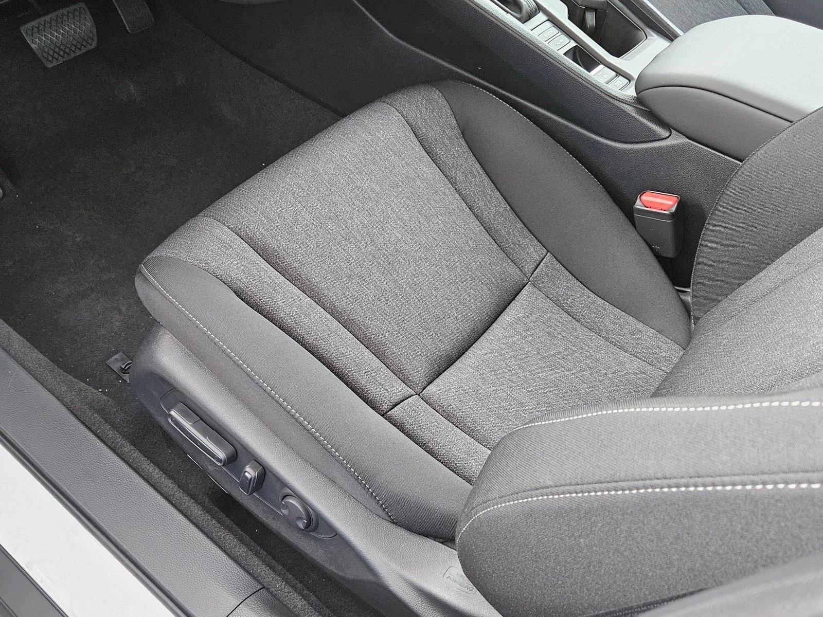 2025 Honda Accord SE photo 4