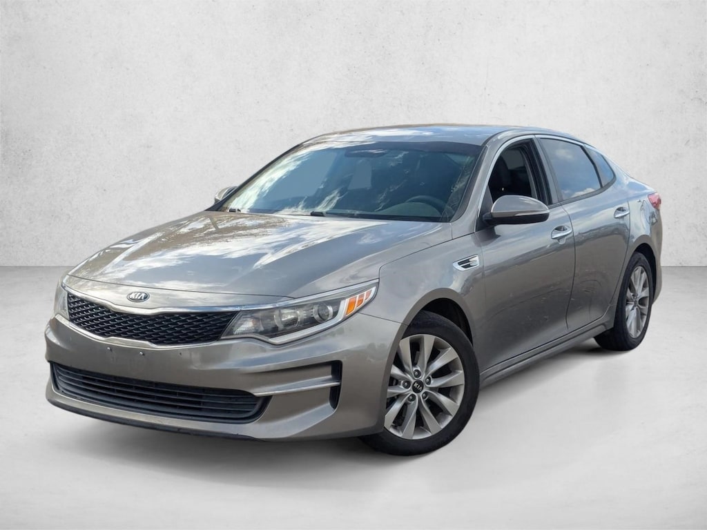 Used 2017 Kia Optima LX Sedan