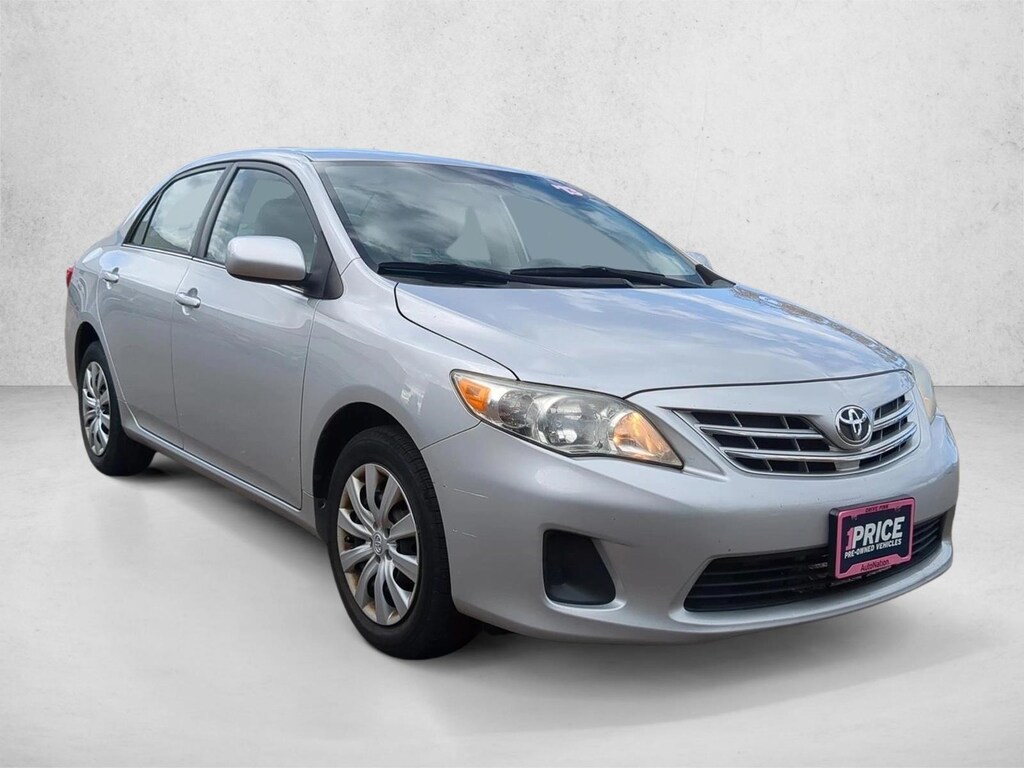 Used 2013 Toyota Corolla LE Sedan