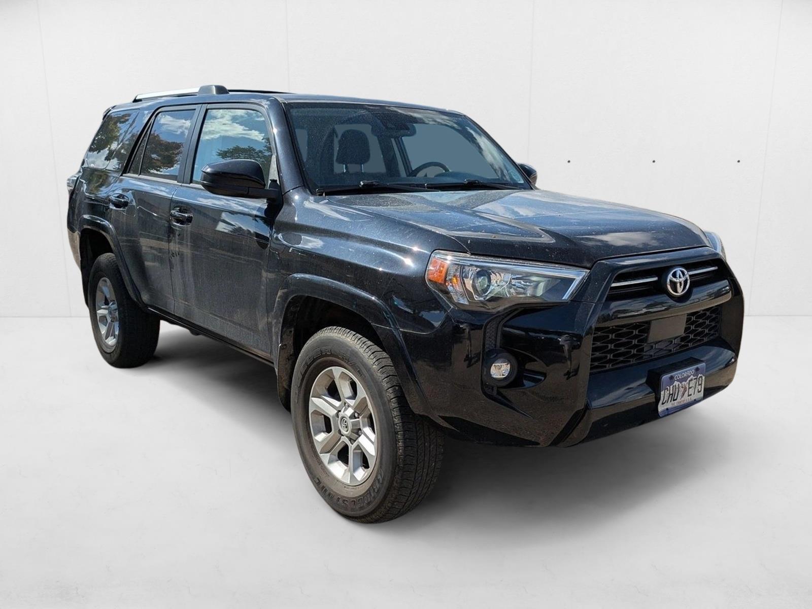 2021 Toyota 4Runner SR5 photo 2