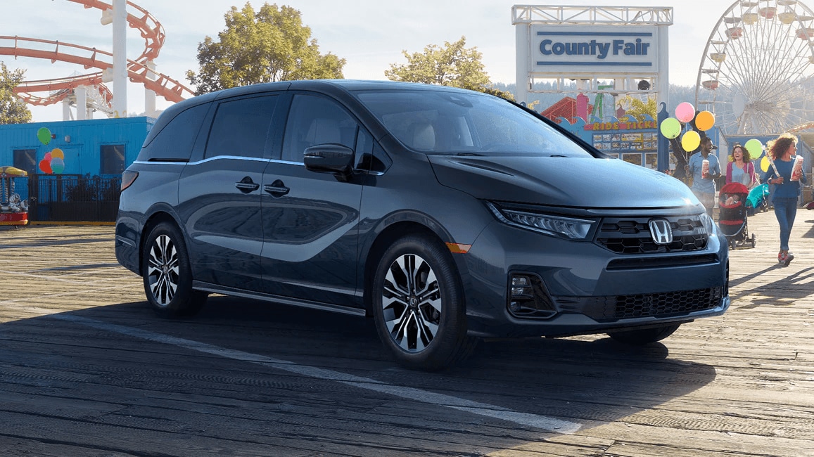 Honda Odyssey in Smoke Blue Pearl