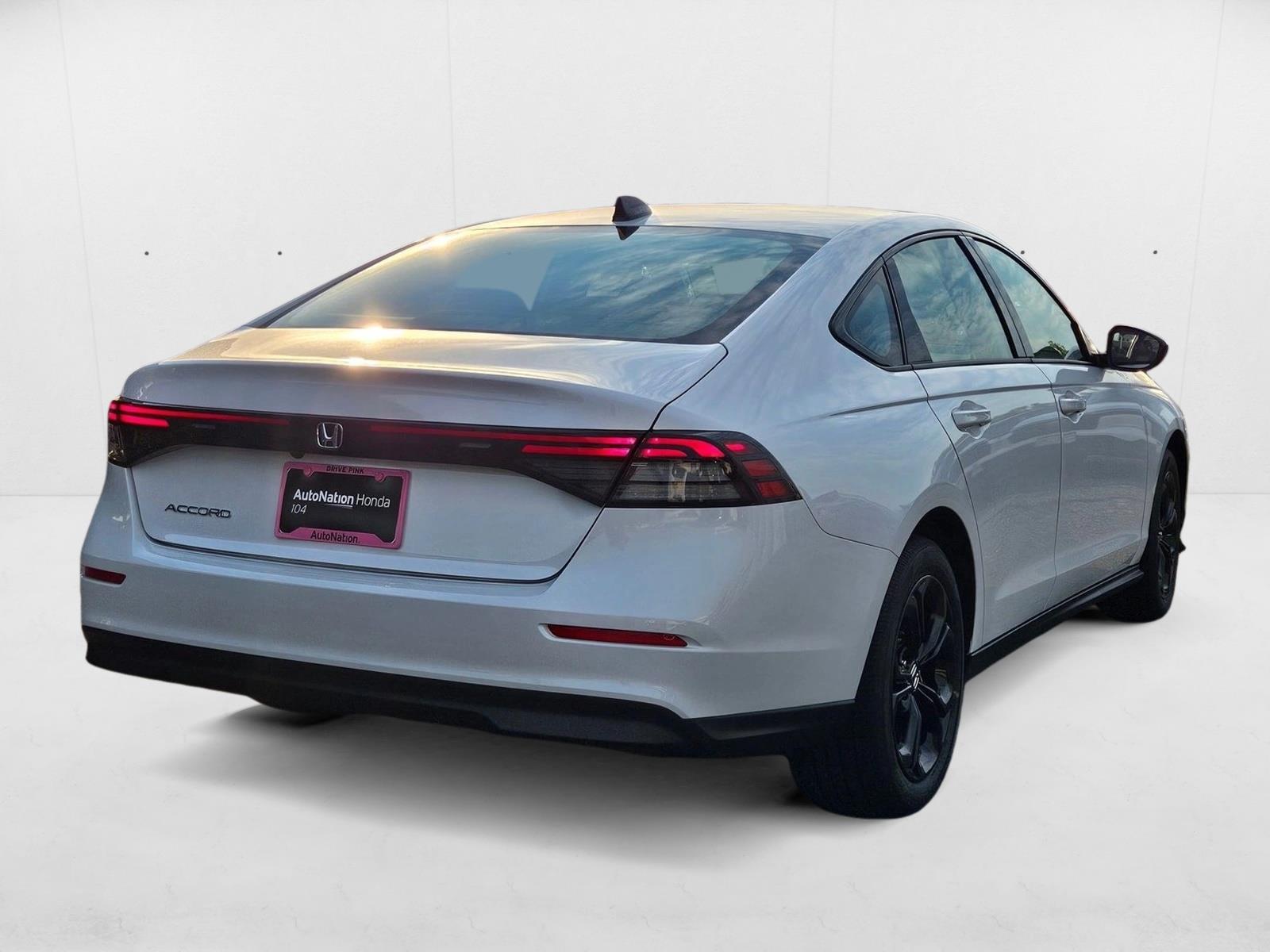 2025 Honda Accord SE photo 2